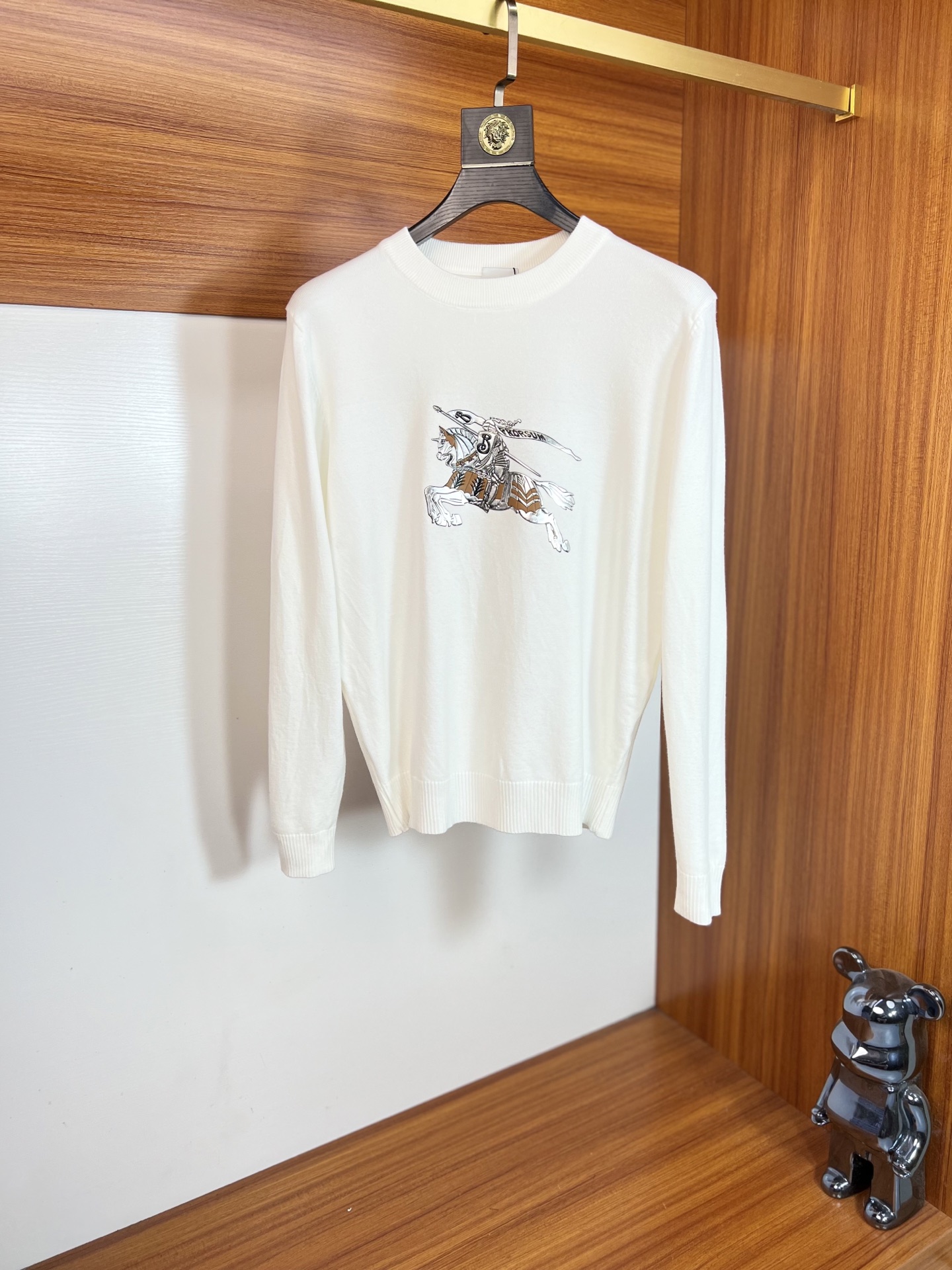 NO:609993,Burberry/Burberry 2025 autumn and winter new products, complete with three labels, round neck sweater, good product, no need to introduce too much, look at the details, counter size M-XXXL 175/140, recommended L,, burberry, burberry, sweaters, alexander wang19860909Burberry/巴宝莉 2025年秋冬新品上新 三标齐全 圆领毛衣 好货不用过多介绍 看细节 专柜码数M-XXXL 175/140建议L,,burberry,burberry,sweaters,alexander wang,Men's clothing