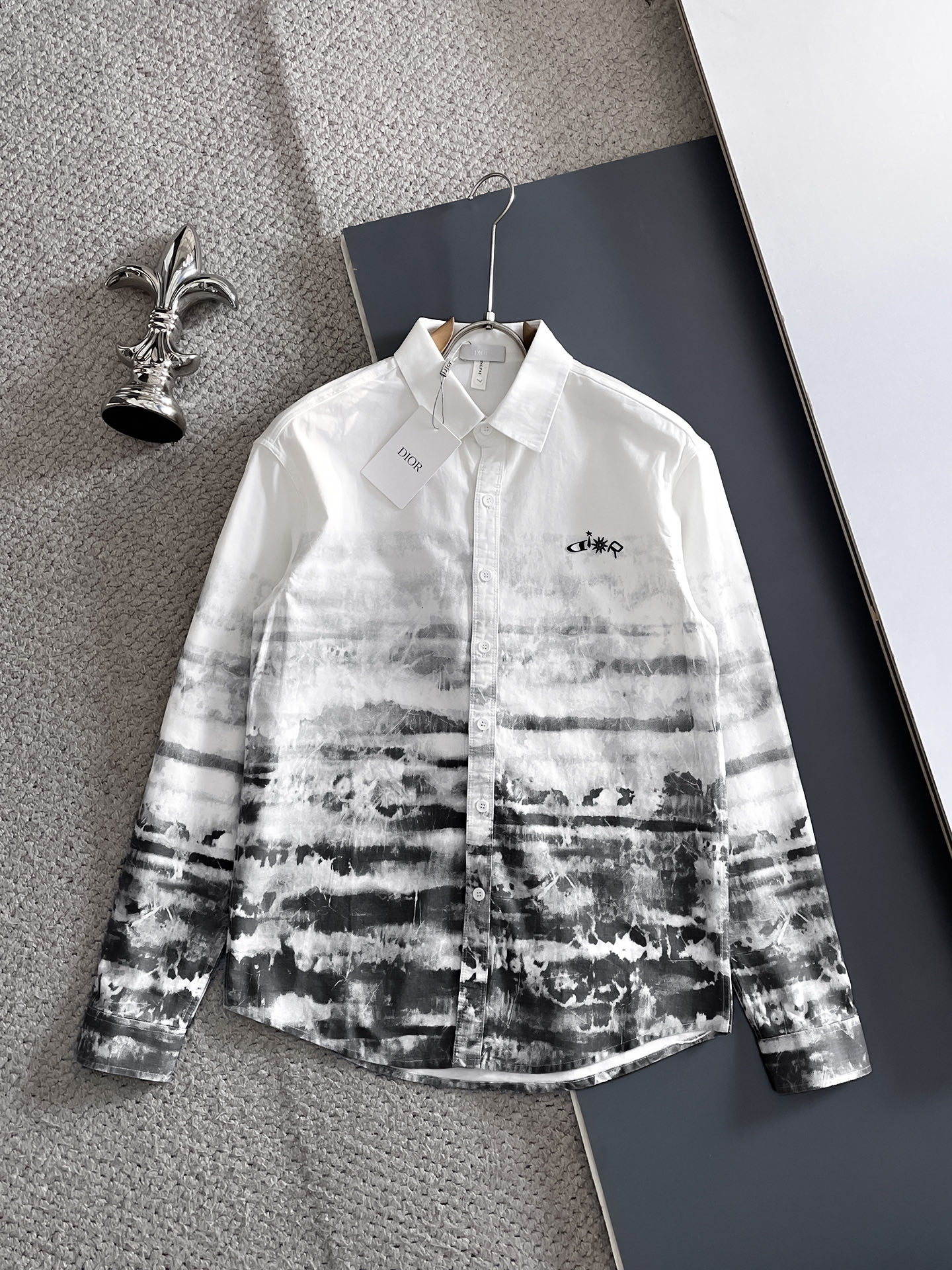 NO:624897,Dior/Dior 2025 autumn and winter new products, complete with three labels, shirt size M-L-XL-XXL /140 recommended L,, dior, dior, shirts, alexander wang19860909Dior/迪奥 2025年秋冬新品上新 三标齐全 衬衫 码数M-L-XL-XXL /140建议L,,dior,dior,shirts,alexander wang,Men's clothing