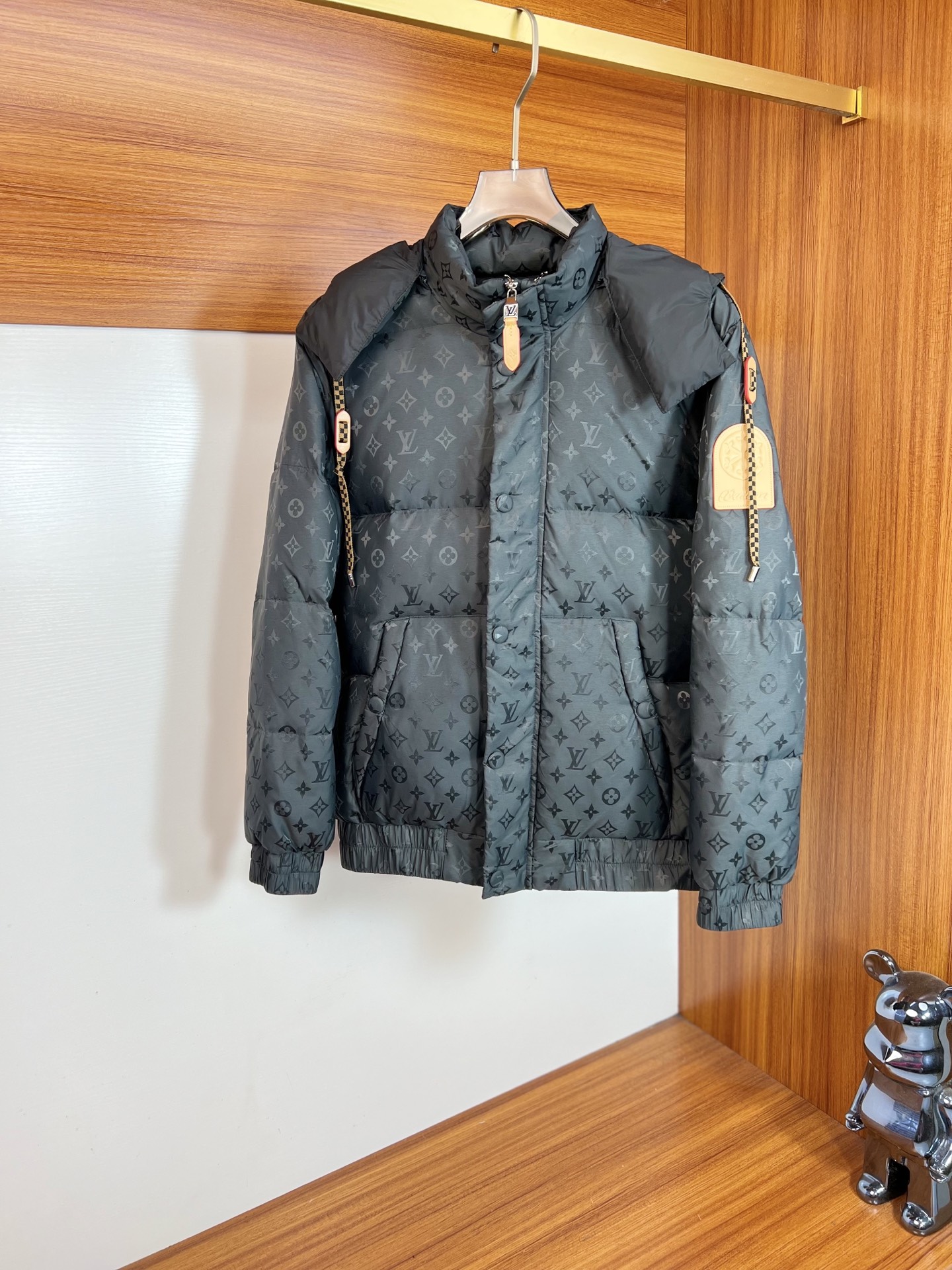 NO:624993,LV/Louis Vuitton 2025 autumn and winter new products, complete with three labels, full and plump 90 white goose down down jacket, good product without too much introduction, look at the details, counter size M-XXL /140 recommended M,, louis vuitton, louis vuitton, down jacket, alexander wang19860909LV/路易威登 2025年秋冬新品上新 三标齐全 充实饱满90白鹅绒 羽绒服 好货不用过多介绍 看细节 专柜码数M-XXL /140建议M,,louis vuitton,louis vuitton,down jacket,alexander wang,Men's clothing
