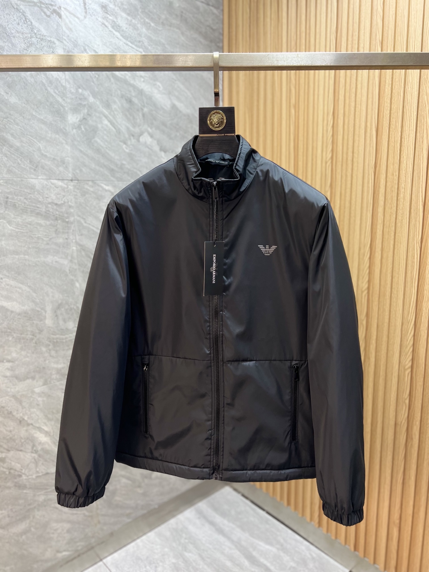 NO:628368,Armani/Armani 2025 autumn and winter new products, complete with three standards, cotton jackets, good products, no need to introduce too much, look at the details, counter size M-XXXL 175/140, recommended L,,armani,armani,jackets & coats,alexander wang19860909Armani/阿玛尼 2025年秋冬新品上新 三标齐全 棉服外套 好货不用过多介绍 看细节 专柜码数M-XXXL 175/140建议L,,armani,armani,jackets & coats,alexander wang,Men's clothing