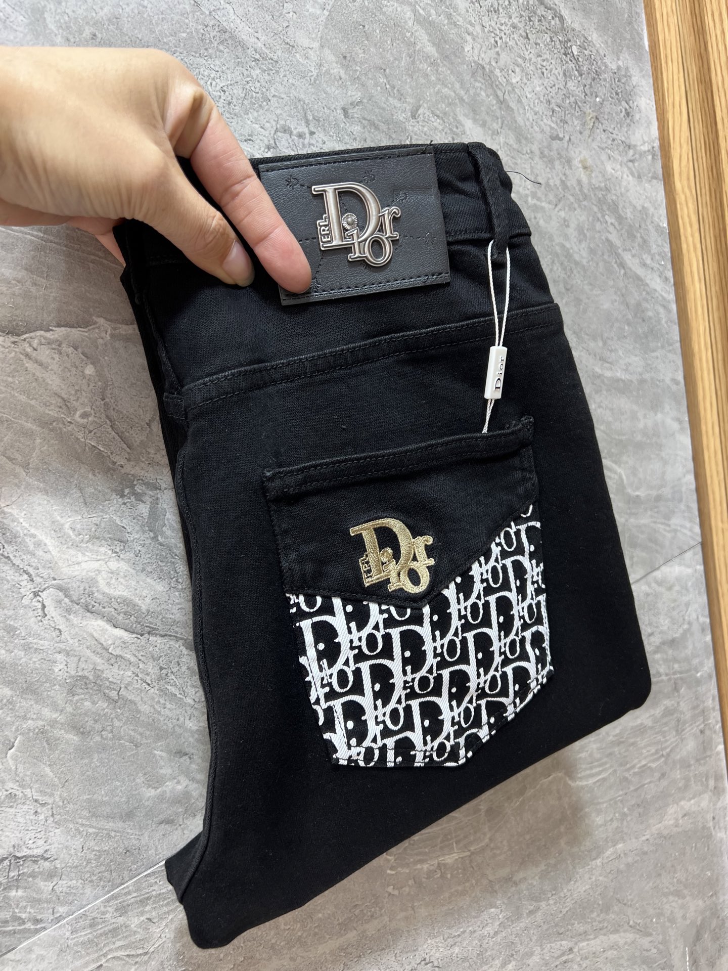 NO:645289,Dior/Dior 2025 autumn and winter new products, complete with three labels, jeans, good products, no need to introduce too much, look at the details, counter size 28-38/140 upper body size 32,, dior, dior, jeans, alexander wang19860909Dior/迪奥 2025秋冬新品 三标齐全 牛仔裤 好货不用过多介绍 看细节 专柜码数28-38 /140上身32码,,dior,dior,jeans,alexander wang,Men's clothing