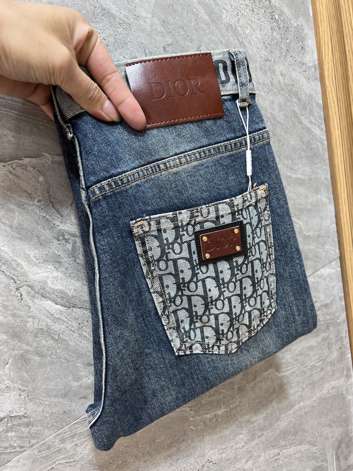 NO:645302,Dior/Dior 2025 autumn and winter new products, complete with three labels, jeans, good products, no need to introduce too much, look at the details, counter size 28-38/140 upper body size 32,, dior, dior, jeans, alexander wang19860909Dior/迪奥 2025秋冬新品 三标齐全 牛仔裤 好货不用过多介绍 看细节 专柜码数28-38 /140上身32码,,dior,dior,jeans,alexander wang,Men's clothing