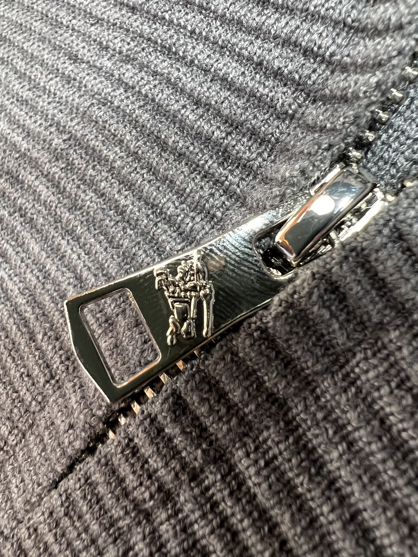 Burberry/巴宝莉 2025年秋冬新品上新 三标齐全 开衫加厚羊毛衫 好货不用过多介绍 看细节 专