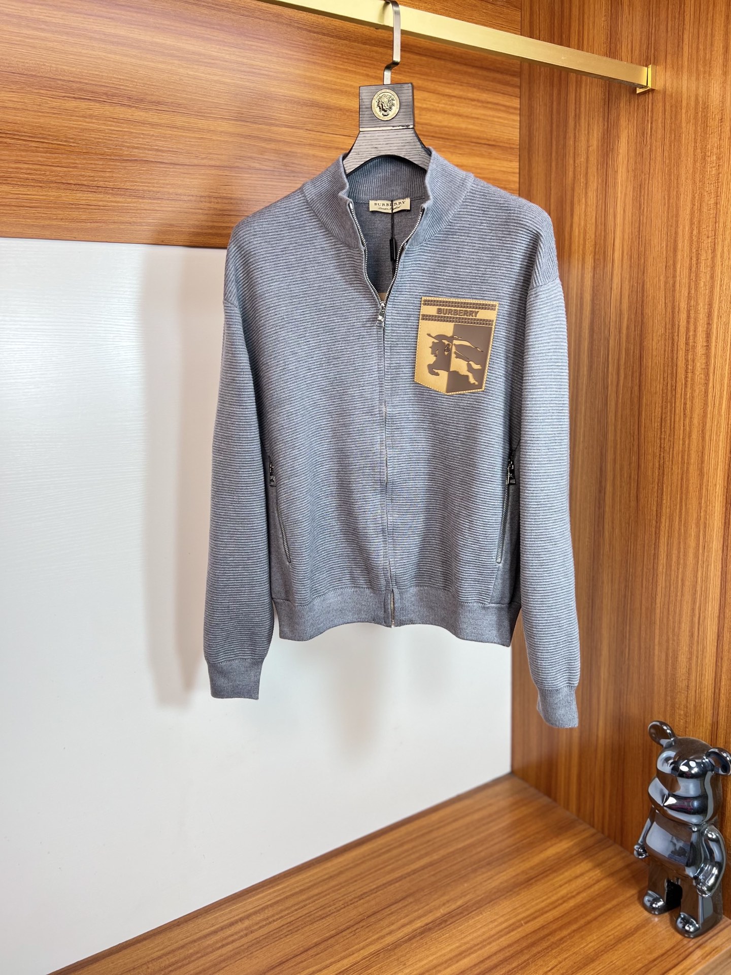 Burberry/巴宝莉 2025年秋冬新品上新 三标齐全 开衫加厚羊毛衫 好货不用过多介绍 看细节 专