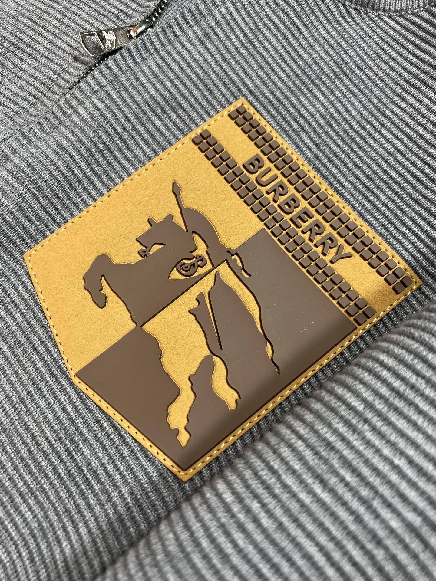 Burberry/巴宝莉 2025年秋冬新品上新 三标齐全 开衫加厚羊毛衫 好货不用过多介绍 看细节 专