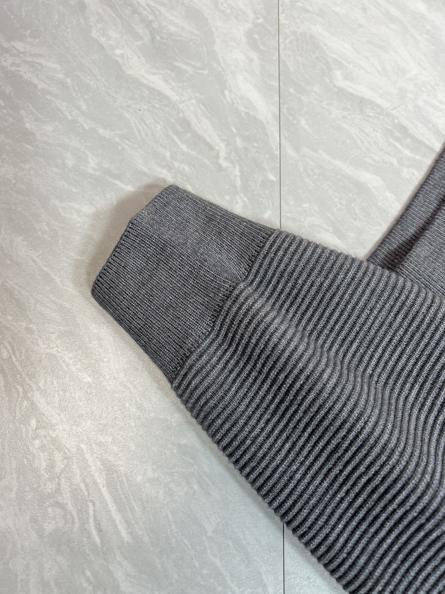 Burberry/巴宝莉 2025年秋冬新品上新 三标齐全 开衫加厚羊毛衫 好货不用过多介绍 看细节 专