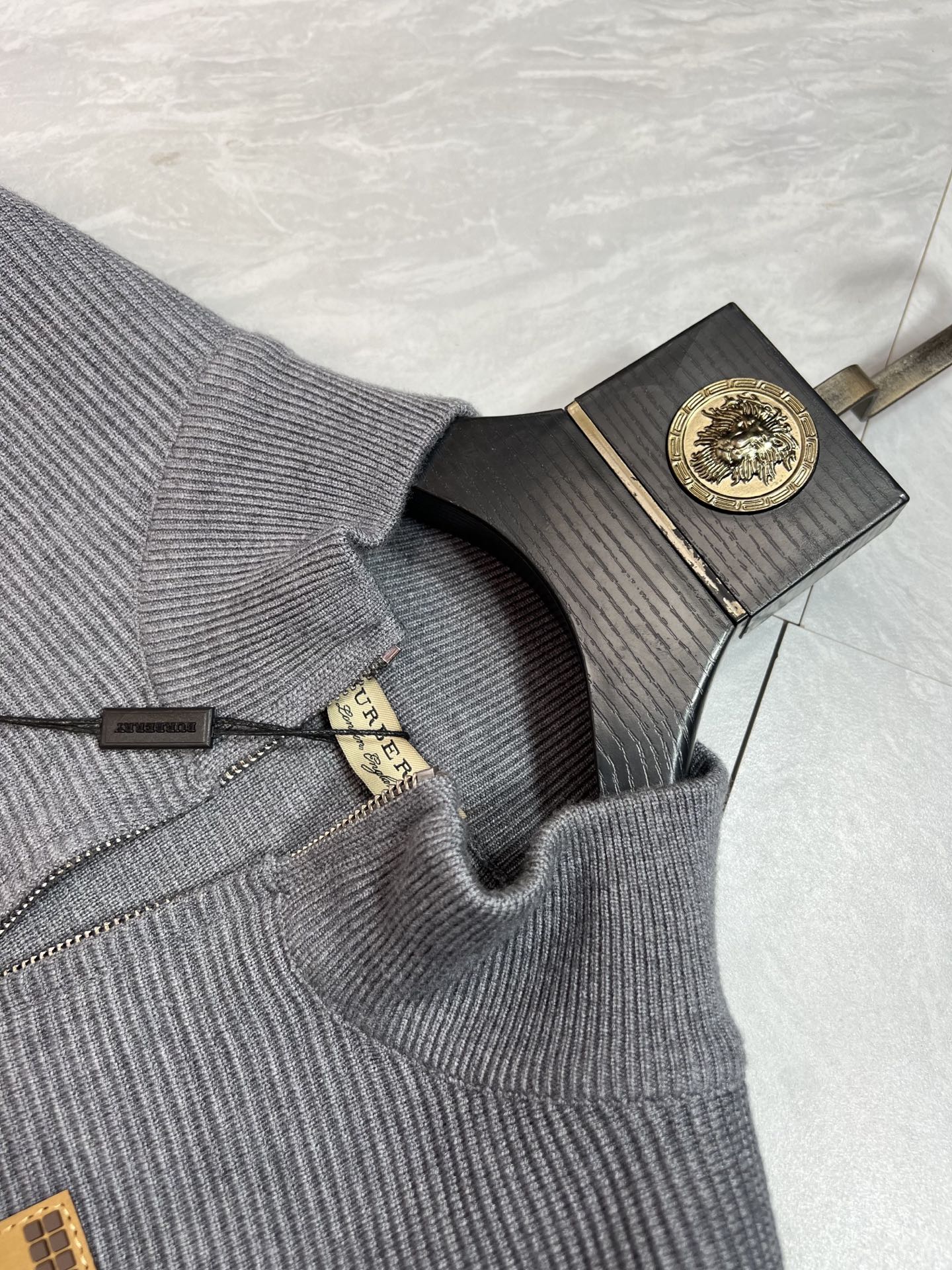 Burberry/巴宝莉 2025年秋冬新品上新 三标齐全 开衫加厚羊毛衫 好货不用过多介绍 看细节 专