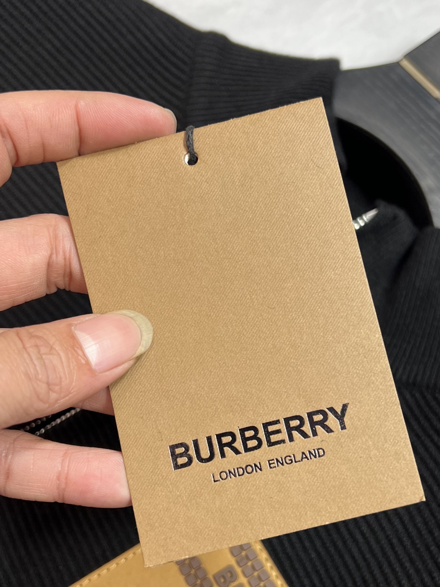 Burberry/巴宝莉 2025年秋冬新品上新 三标齐全 开衫加厚羊毛衫 好货不用过多介绍 看细节 专