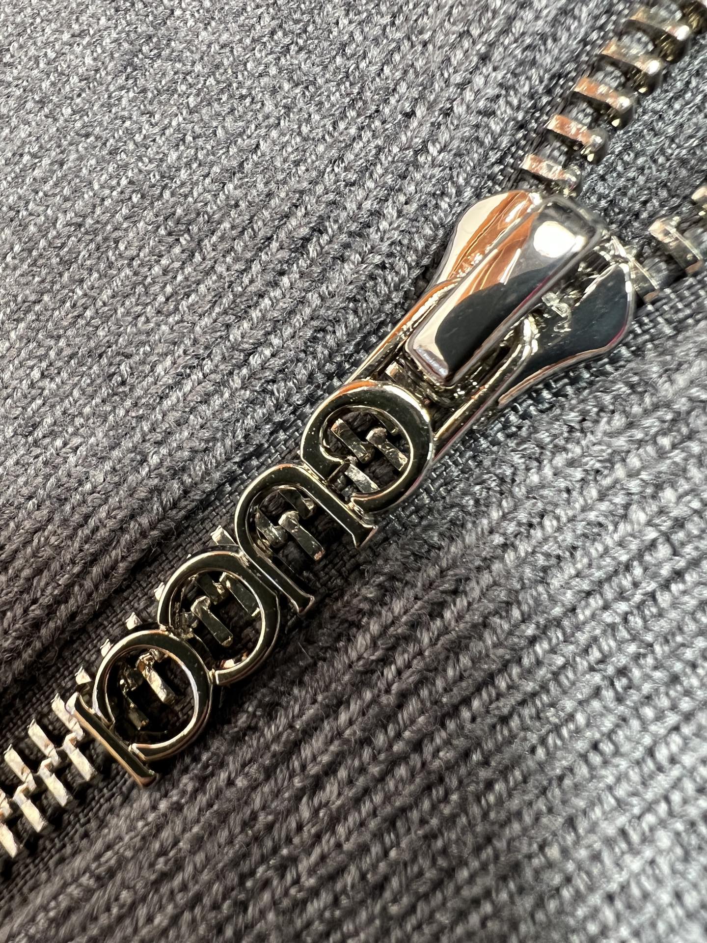 Gucci/古奇 2025年秋冬新品上新 三标齐全 开衫加厚羊毛衫 好货不用过多介绍 看细节 专柜码数：