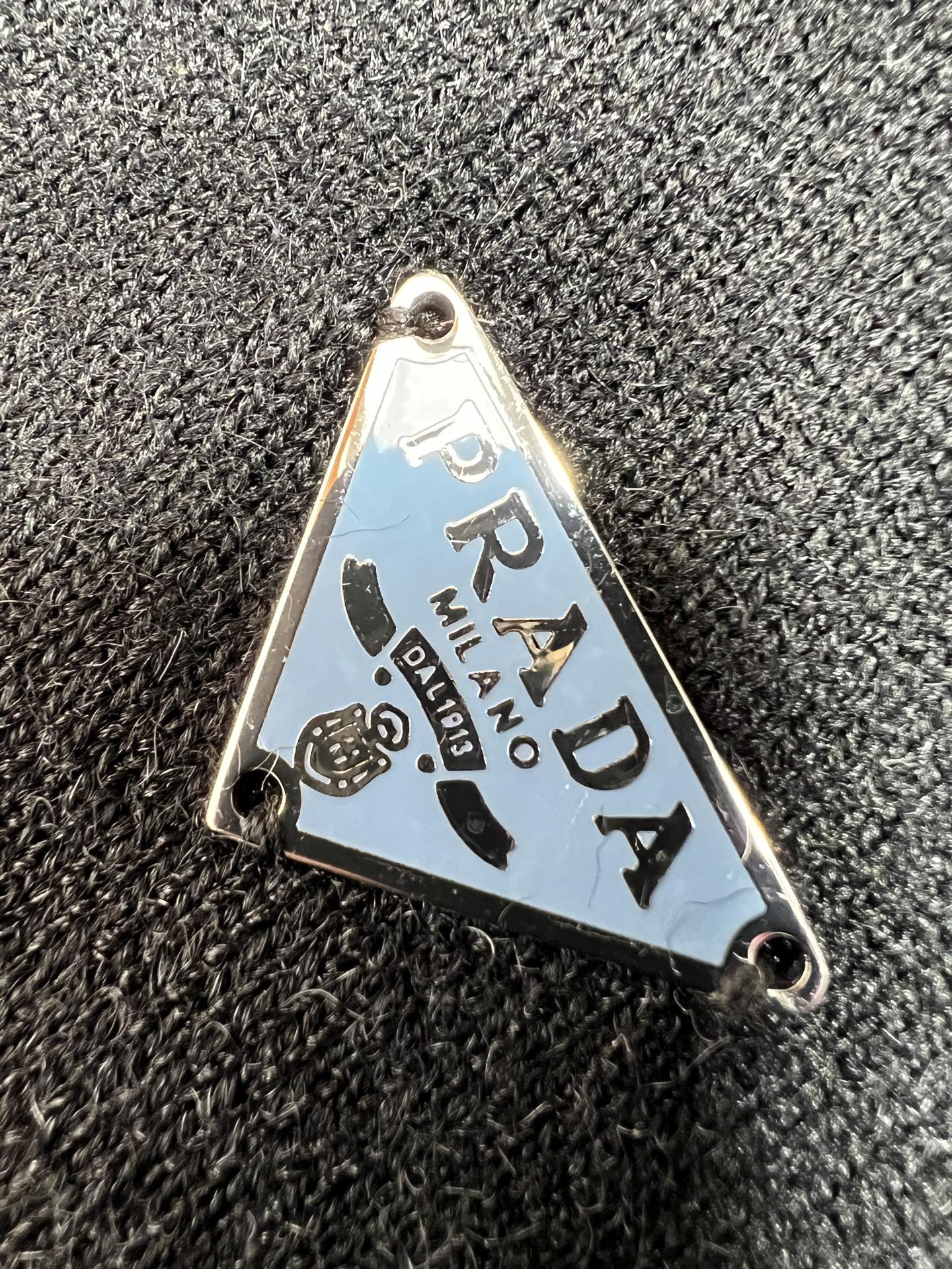 Prada/普拉达 2025年秋冬新品上新 三标齐全 开衫加厚羊毛衫 好货不用过多介绍 看细节 专柜码数