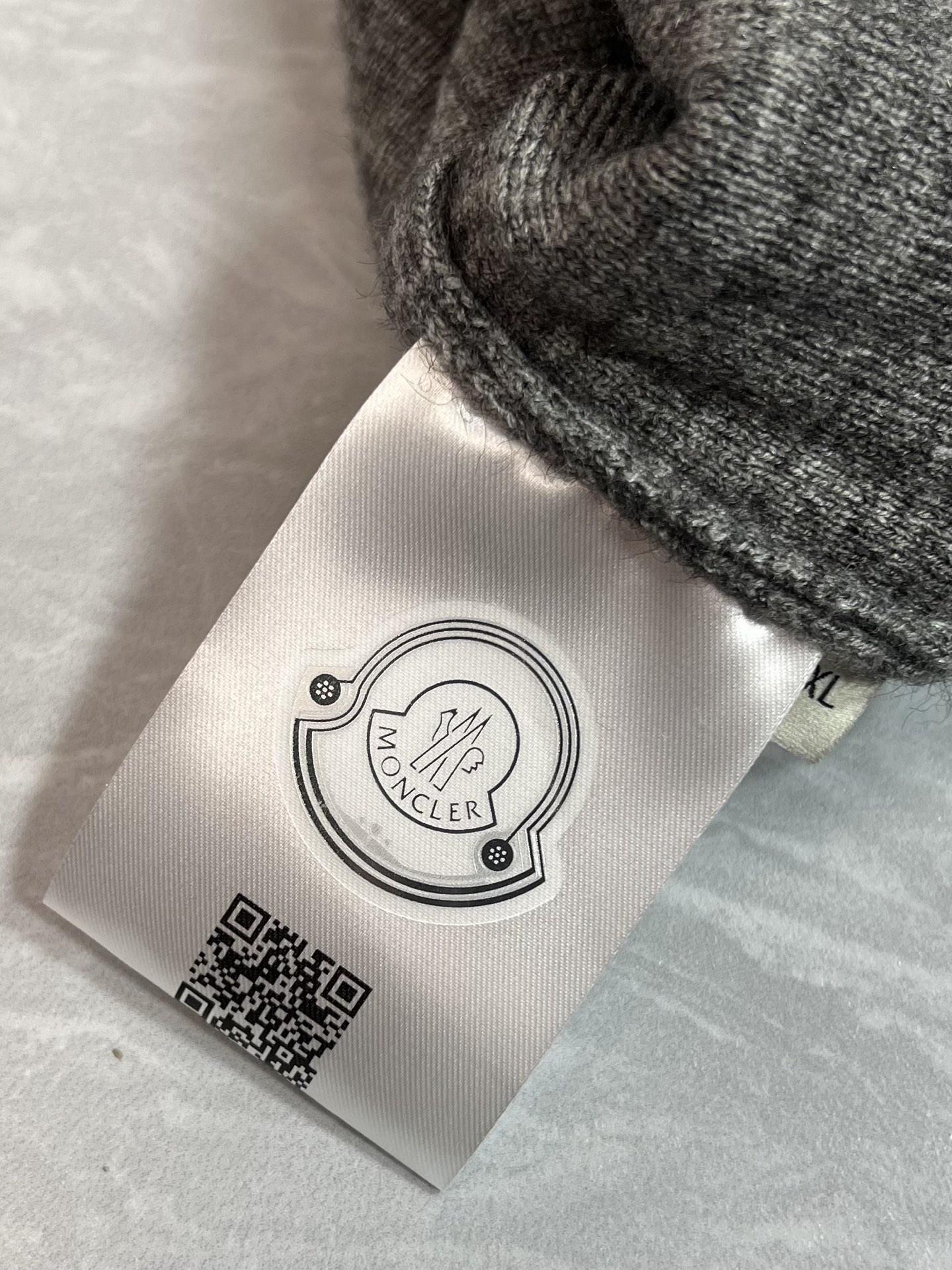 Moncler/蒙口 2025年秋冬新品上新 三标齐全 开衫加厚羊毛衫 好货不用过多介绍 看细节 专柜码