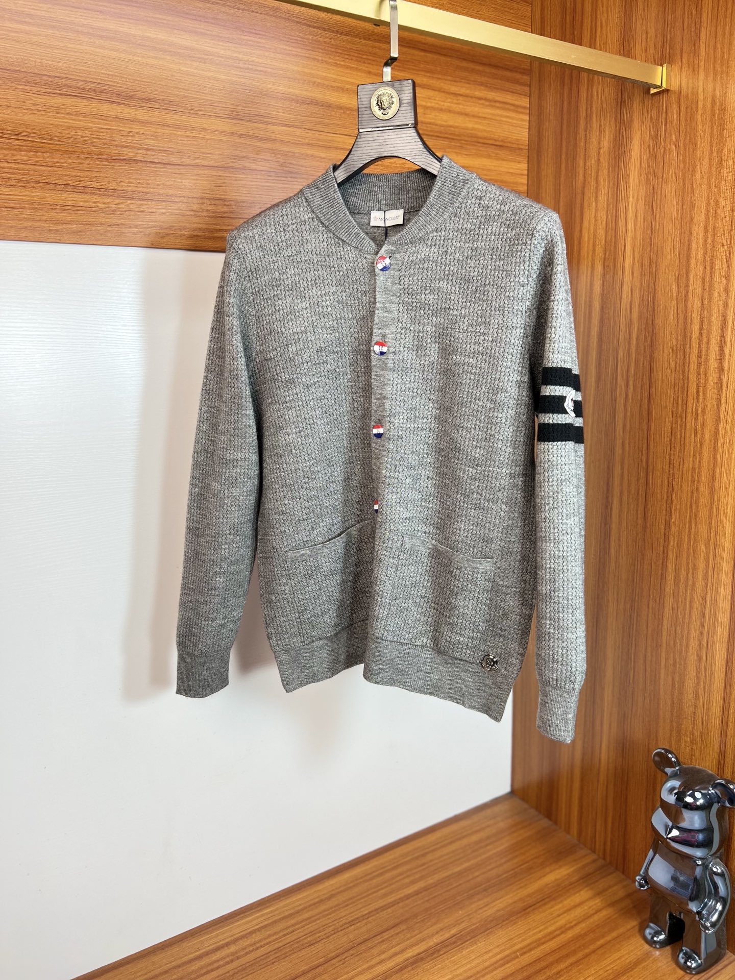 Moncler/蒙口 2025年秋冬新品上新 三标齐全 开衫加厚羊毛衫 好货不用过多介绍 看细节 专柜码