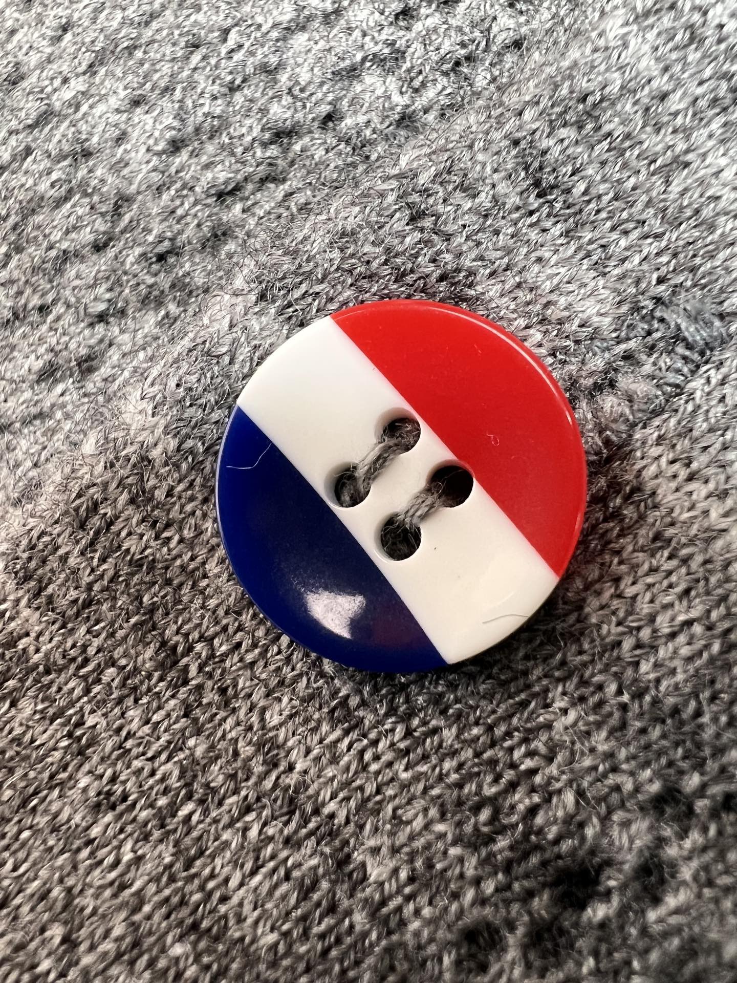 Moncler/蒙口 2025年秋冬新品上新 三标齐全 开衫加厚羊毛衫 好货不用过多介绍 看细节 专柜码