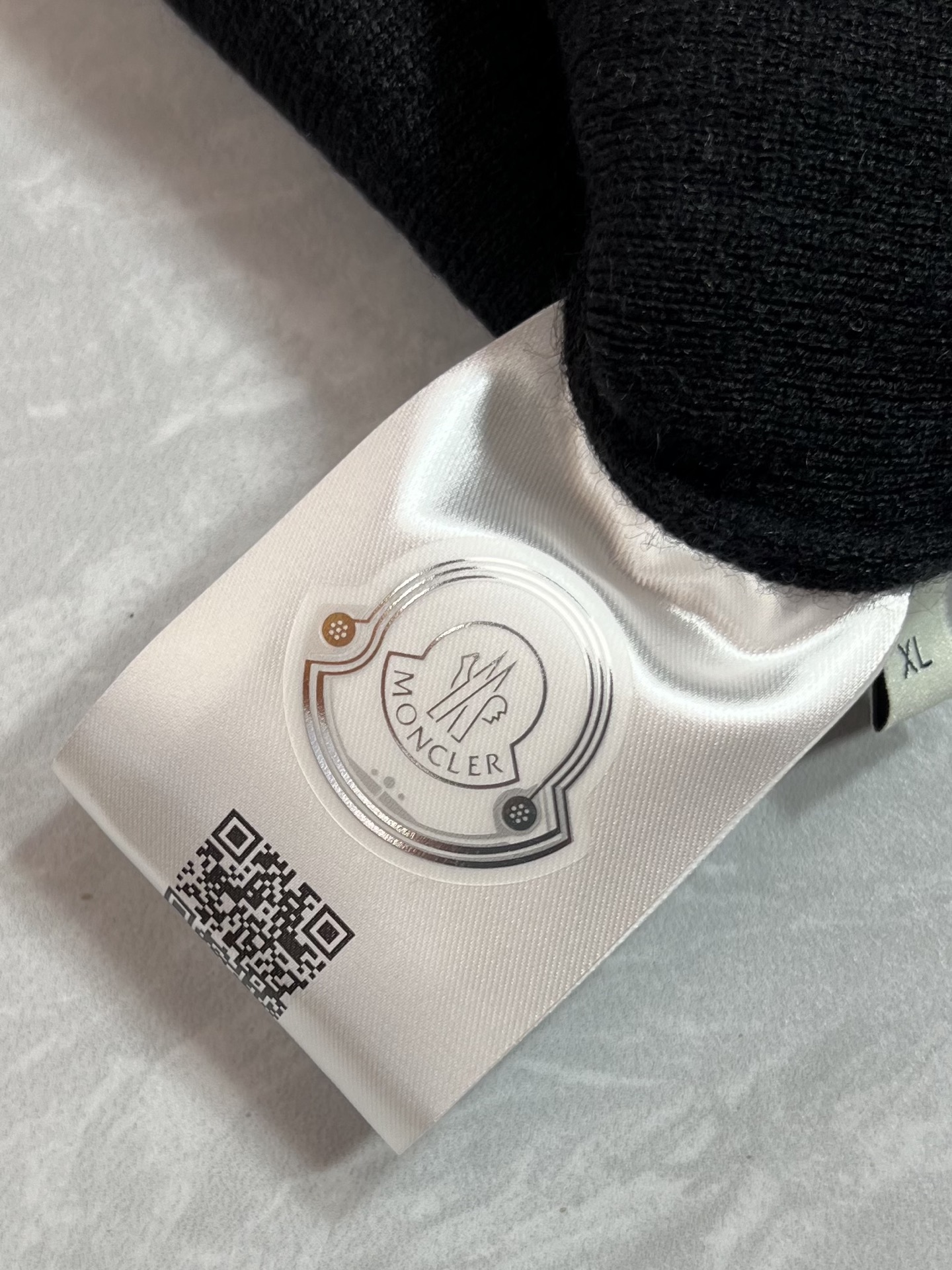 Moncler/蒙口 2025年秋冬新品上新 三标齐全 开衫加厚羊毛衫 好货不用过多介绍 看细节 专柜码