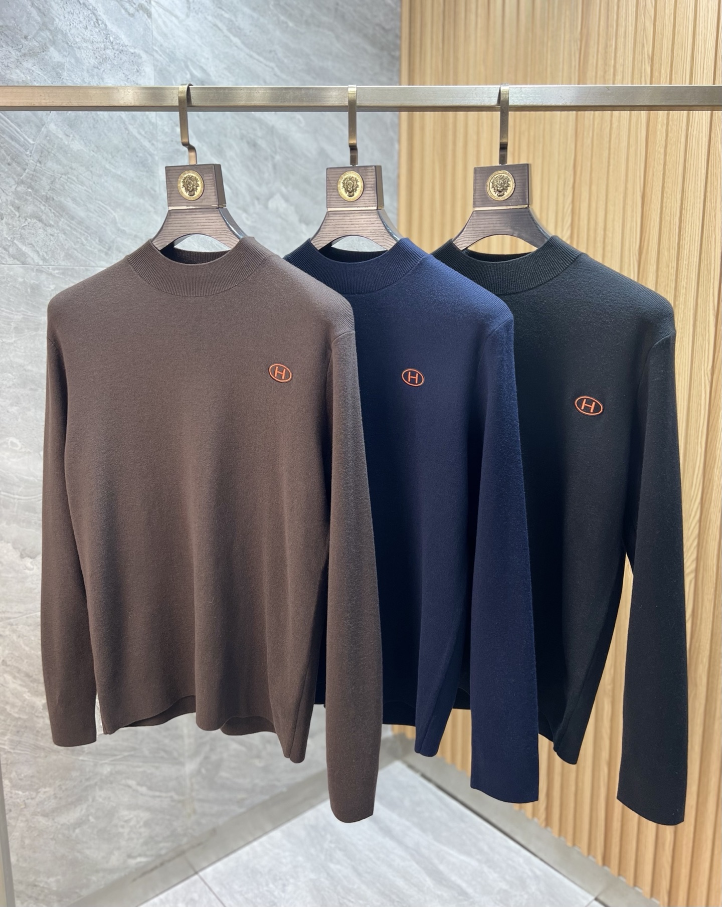 NO:681908,Hermes/Hermès new autumn and winter products, complete with three labels, medium turtleneck sweater, good product, no need to introduce too much, look at the details, counter size M-XXXL 175/140, upper body L,, hermes, hermes, sweaters,19860909Hermes/爱马仕 秋冬新品 三标齐全 中高领毛衣 好货不用过多介绍 看细节 专柜码数M-XXXL 175/140上身L,,hermes,hermes,sweaters,,Men's clothing