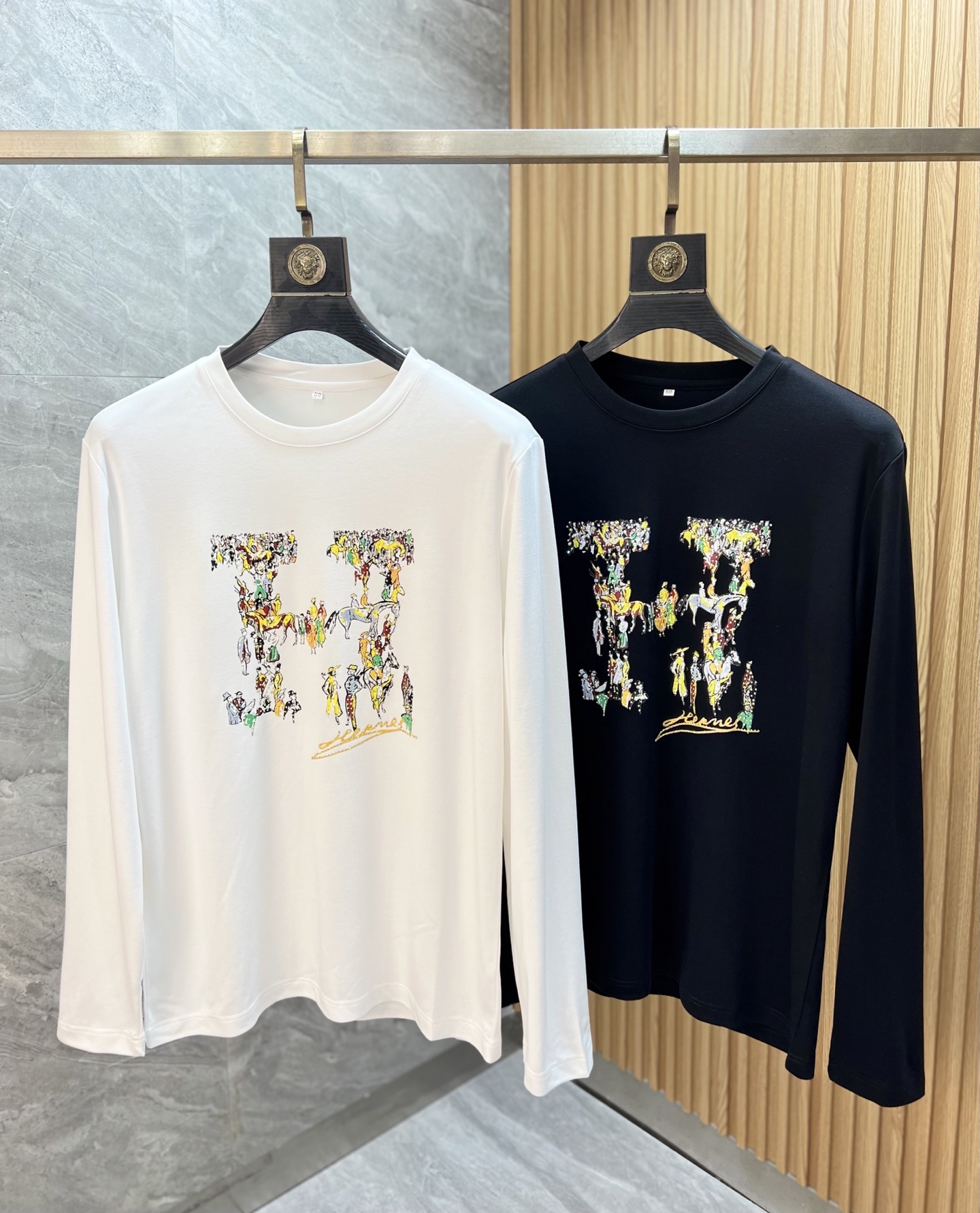 NO:690882,Hermes/Hermès 2025 autumn and winter new products, complete with three labels, round neck long-sleeved bottoming shirt, good product, no need to introduce too much, look at the details, counter size M-XXXL 175/140, recommended L,, hermes, hermes,19860909Hermes/爱马仕 2025年秋冬新品上新 三标齐全 圆领长袖打底衫 好货不用过多介绍 看细节 专柜码数M-XXXL 175/140建议L,,hermes,hermes,,Men's clothing