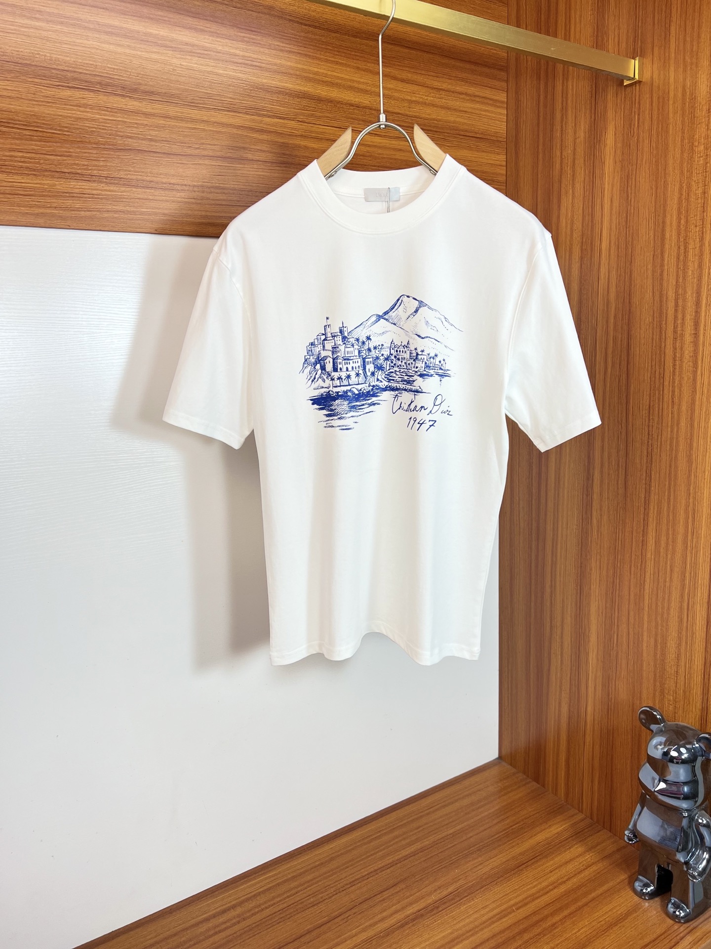 NO:848958,Dior/Dior 2026 spring and summer new products, complete with three labels, mercerized cotton round neck short-sleeved T-shirt, counter size M-XXXL / recommended L,, dior, dior, T-shirt, tees, t-shirt,19860909Dior/迪奥 2026年春夏新品上新 三标齐全 丝光棉圆领短袖T恤 专柜码数M-XXXL /建议L,,dior,dior,T-shirt,tees，t-shirt,,Men's clothing