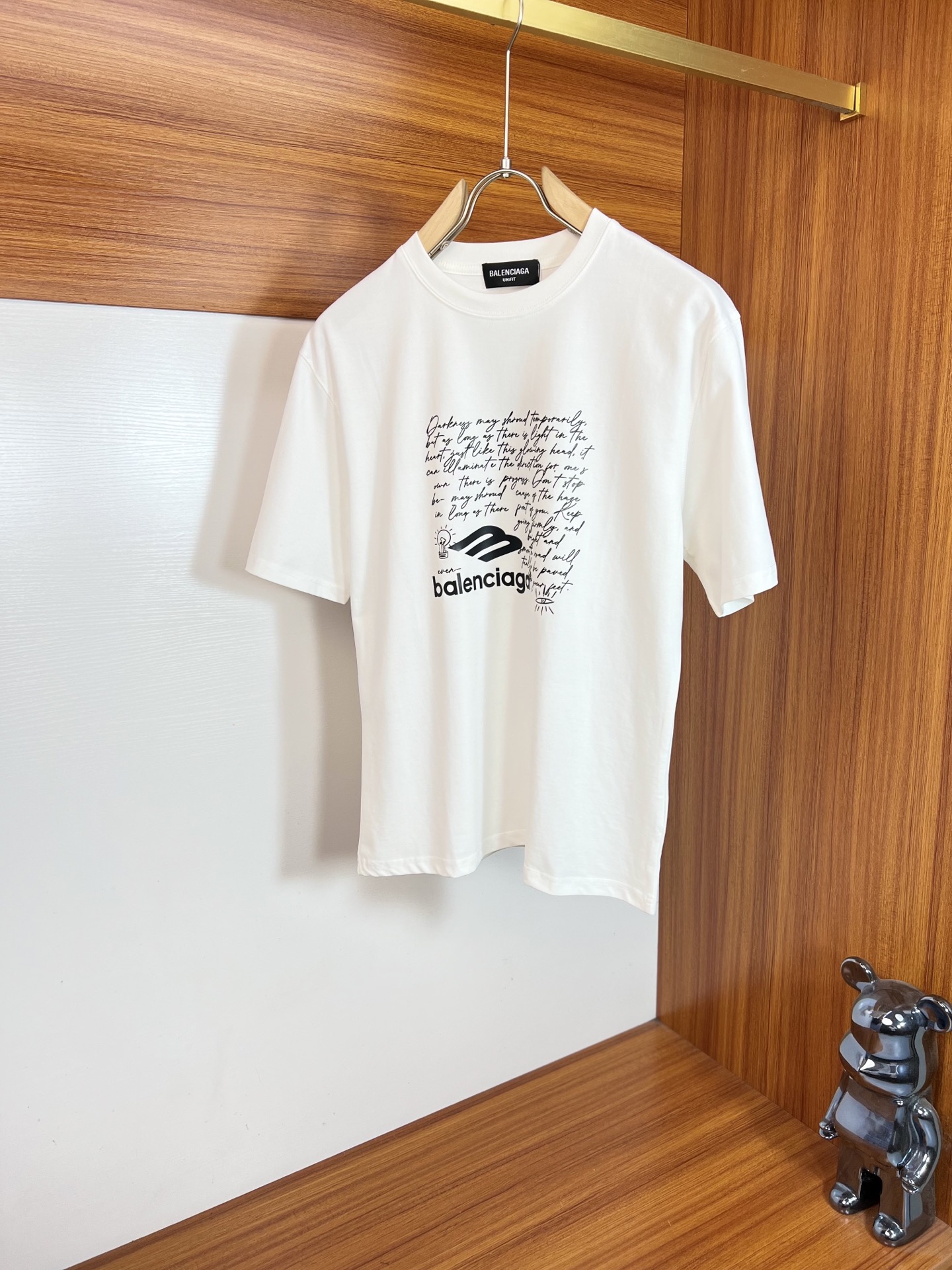 NO:848977,Balenciaga/Balenciaga 2026 spring and summer new products, complete with three labels, mercerized cotton round neck short-sleeved T-shirt, counter size M-XXXL / recommended L,, balenciaga, balenciaga, T-shirt, tees, t-shirt,19860909Balenciaga/巴黎世家 2026年春夏新品上新 三标齐全 丝光棉圆领短袖T恤 专柜码数M-XXXL /建议L,,balenciaga,balenciaga,T-shirt,tees，t-shirt,,Men's clothing