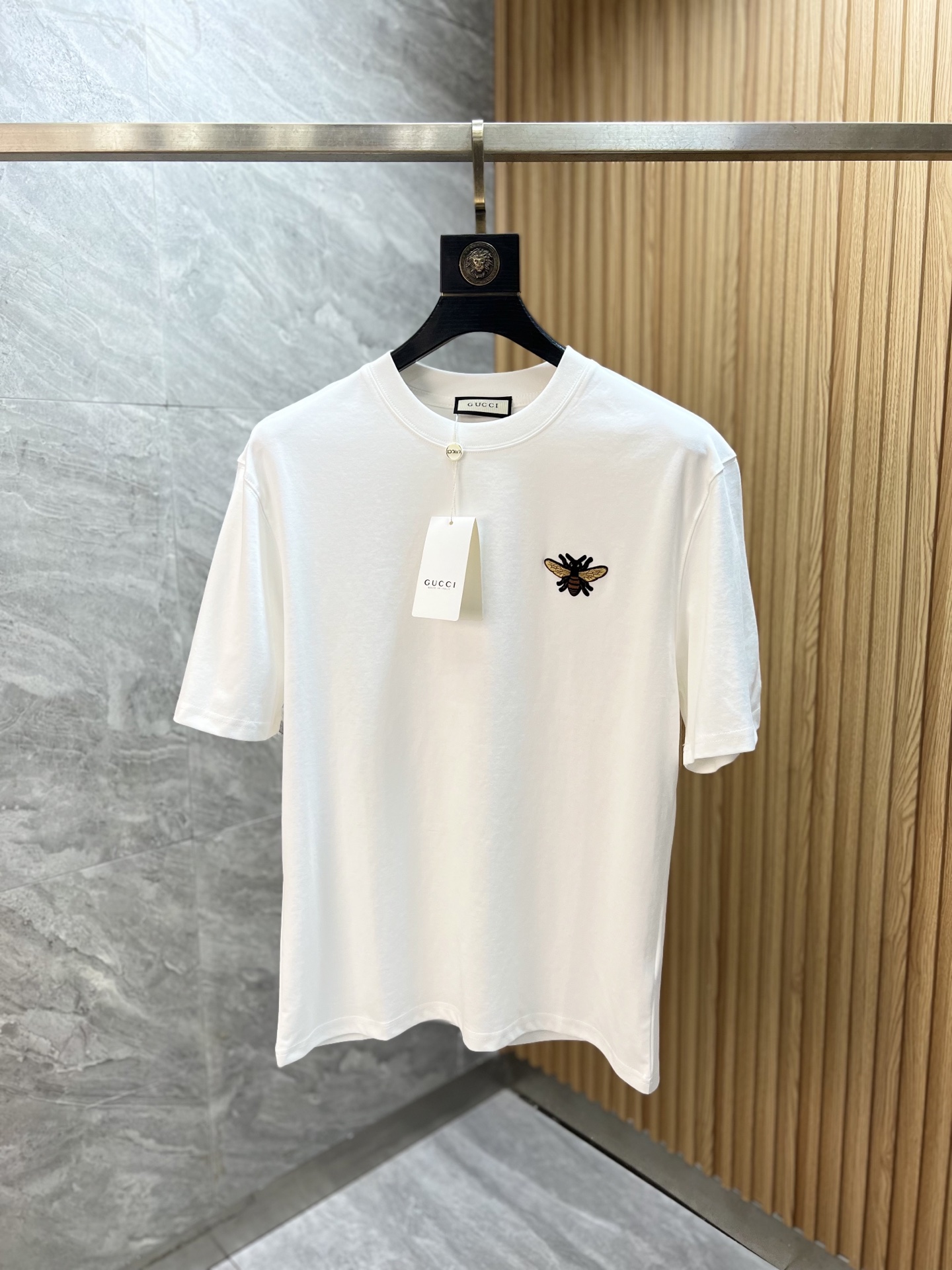 NO:759944,Gucci/Gucci 2026 spring and summer new products, complete with three labels, mercerized cotton round neck short-sleeved T-shirt, counter size M-XXXL / recommended L,, gucci, T-shirt, tees, t-shirt,19860909Gucci/古奇 2026年春夏新品上新 三标齐全 丝光棉圆领短袖T恤 专柜码数M-XXXL /建议L,,gucci,T-shirt,tees，t-shirt,,Men's clothing