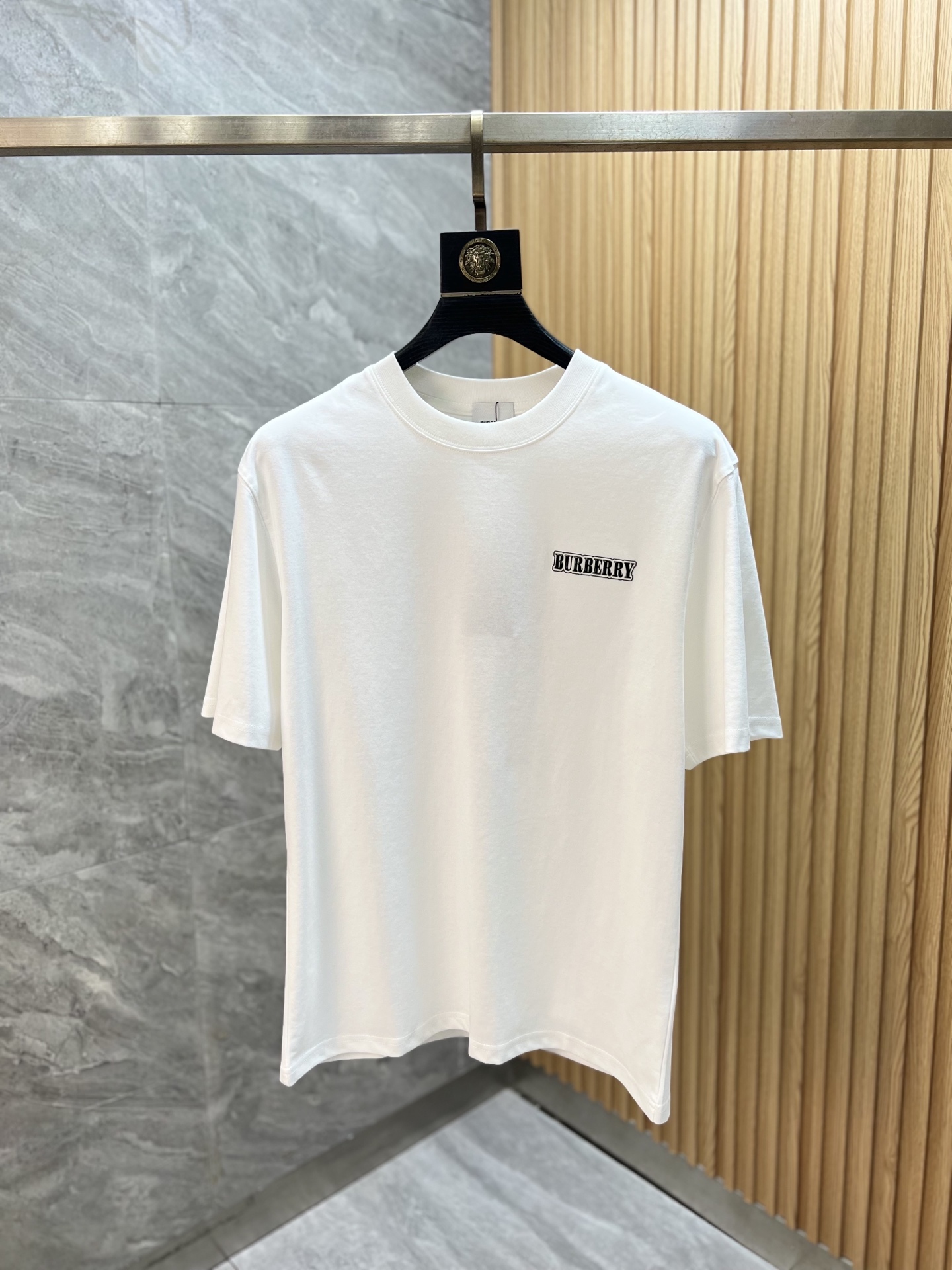 NO:760002,Burberry/Burberry 2026 spring and summer new products, complete with three labels, mercerized cotton round neck short-sleeved T-shirt, counter size M-XXXL / recommended L,, burberry, burberry, T-shirt, tees, t-shirt,19860909Burberry/巴宝莉 2026年春夏新品上新 三标齐全 丝光棉圆领短袖T恤 专柜码数M-XXXL /建议L,,burberry,burberry,T-shirt,tees，t-shirt,,Men's clothing
