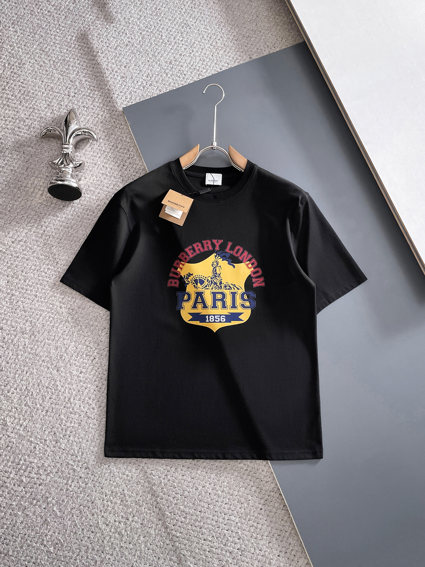 NO:746220,Burberry/Burberry 2026 spring and summer new products, complete with three standards, mercerized cotton short-sleeved T-shirt, size M-XXXL 175/140, recommended L,, burberry, burberry, T-shirt, tees, t-shirt,19860909Burberry/巴宝莉 2026春夏新品 三标齐全 丝光棉短袖T恤 码数M-XXXL 175/140建议L,,burberry,burberry,T-shirt,tees，t-shirt,,Men's clothing