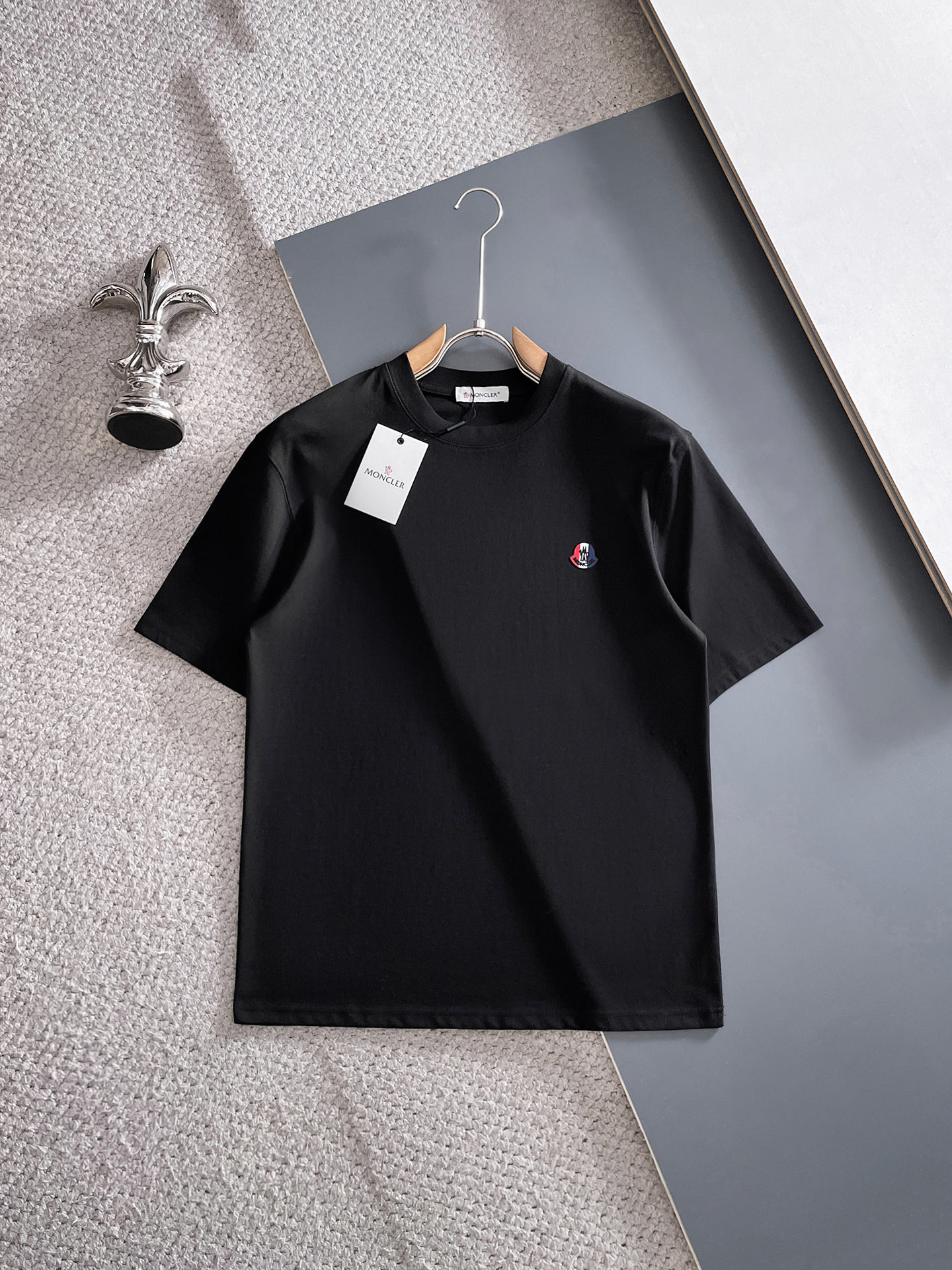 NO:746232,Moncler/Mongolian 2026 spring and summer new products, complete with three labels, mercerized cotton short-sleeved T-shirt, size M-XXXL 175/140, recommended L,, Moncler, T-shirt, tees, t-shirt,19860909Moncler/蒙口 2026春夏新品 三标齐全 丝光棉短袖T恤 码数M-XXXL 175/140建议L,,Moncler,T-shirt,tees，t-shirt,,Men's clothing