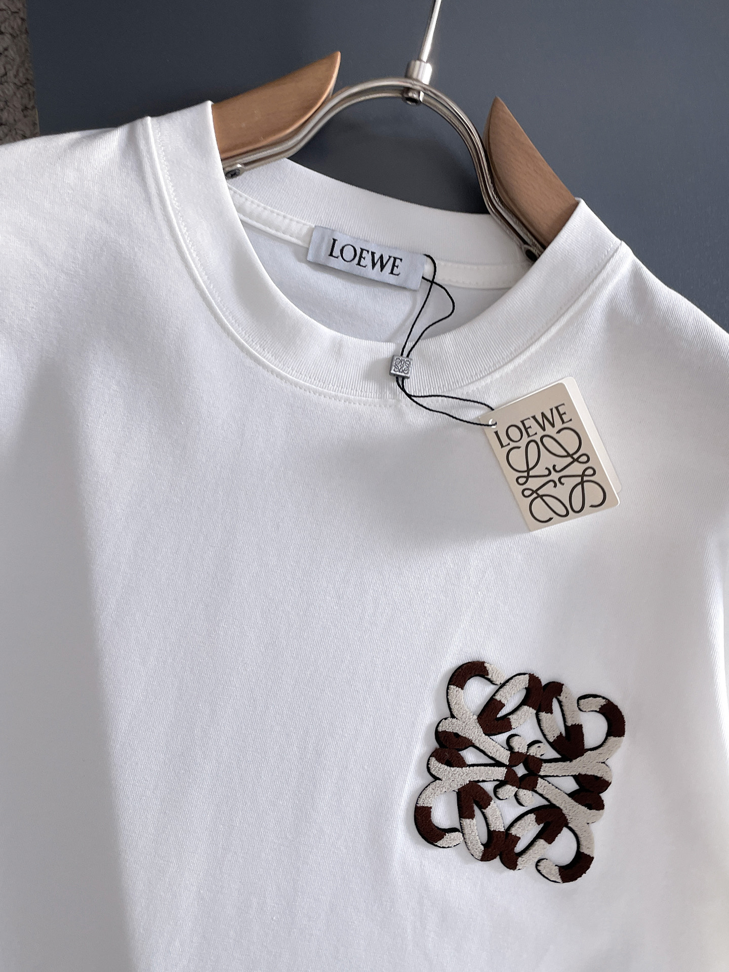 🖤Loewe/罗意威 2026年春夏新品上新 三标齐全 纯棉圆领短袖T恤 专柜码数：M-XXXL 175