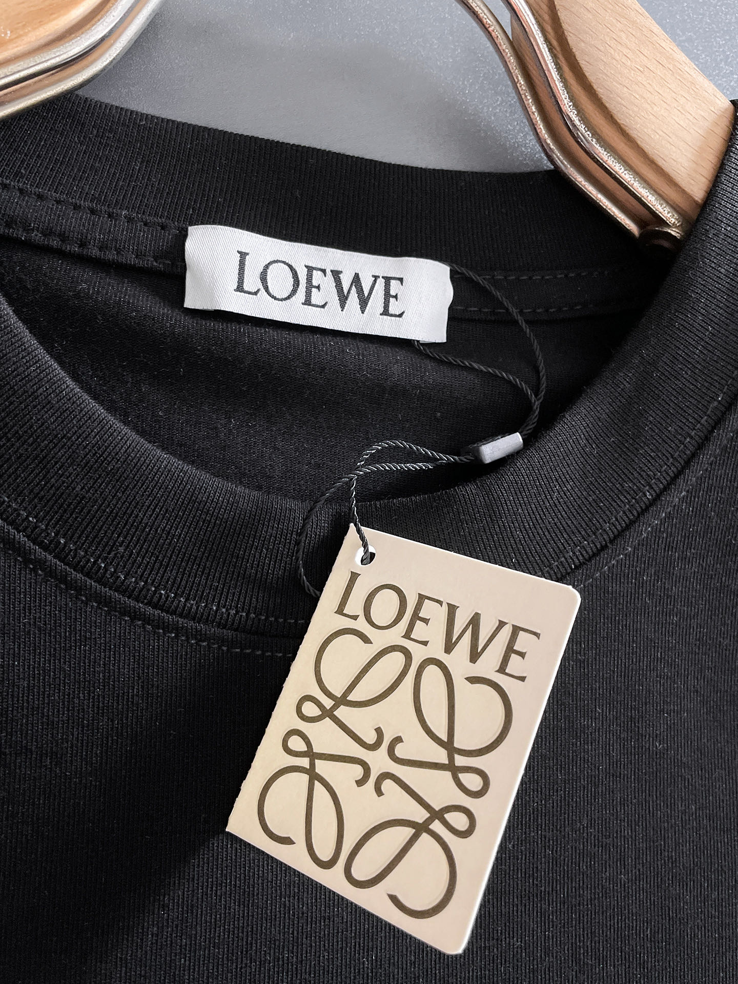 🖤Loewe/罗意威 2026年春夏新品上新 三标齐全 纯棉圆领短袖T恤 专柜码数：M-XXXL 175