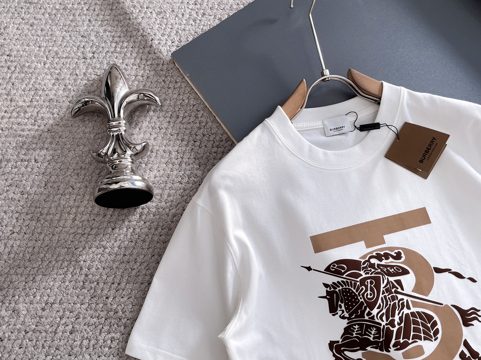 🖤Burberry/巴宝莉 2026年春夏新品上新 三标齐全 纯棉圆领短袖T恤 专柜码数：M-XXXL 