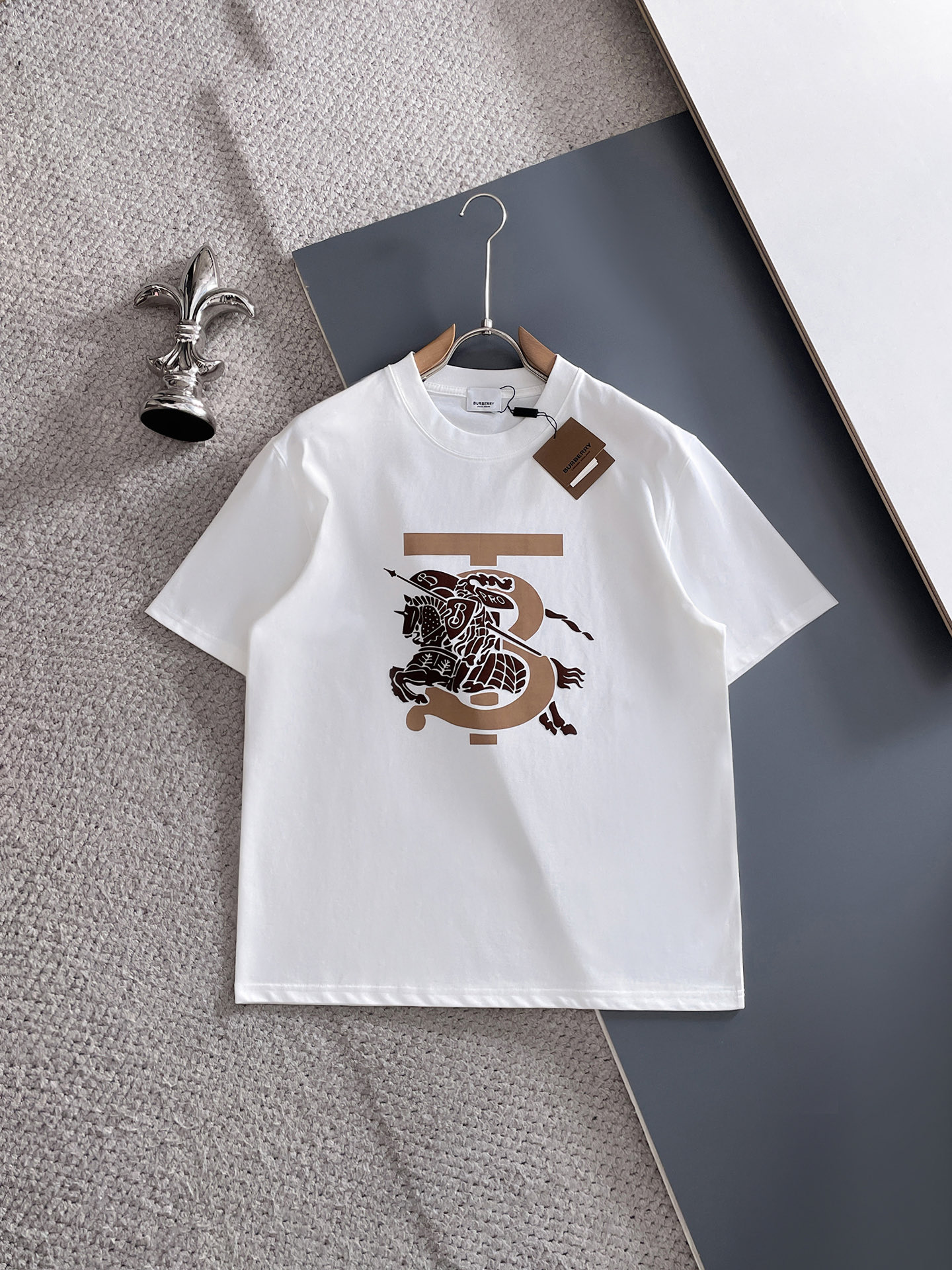 🖤Burberry/巴宝莉 2026年春夏新品上新 三标齐全 纯棉圆领短袖T恤 专柜码数：M-XXXL 