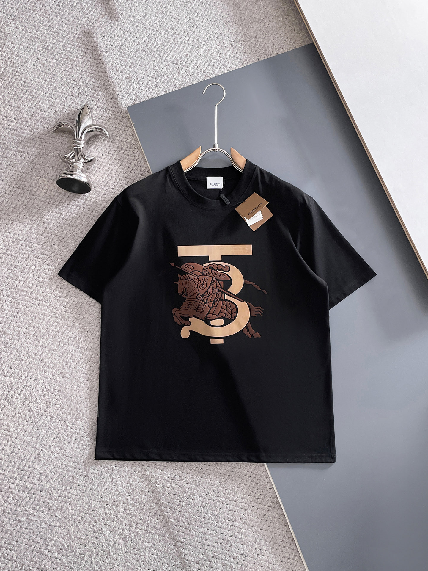 🖤Burberry/巴宝莉 2026年春夏新品上新 三标齐全 纯棉圆领短袖T恤 专柜码数：M-XXXL 