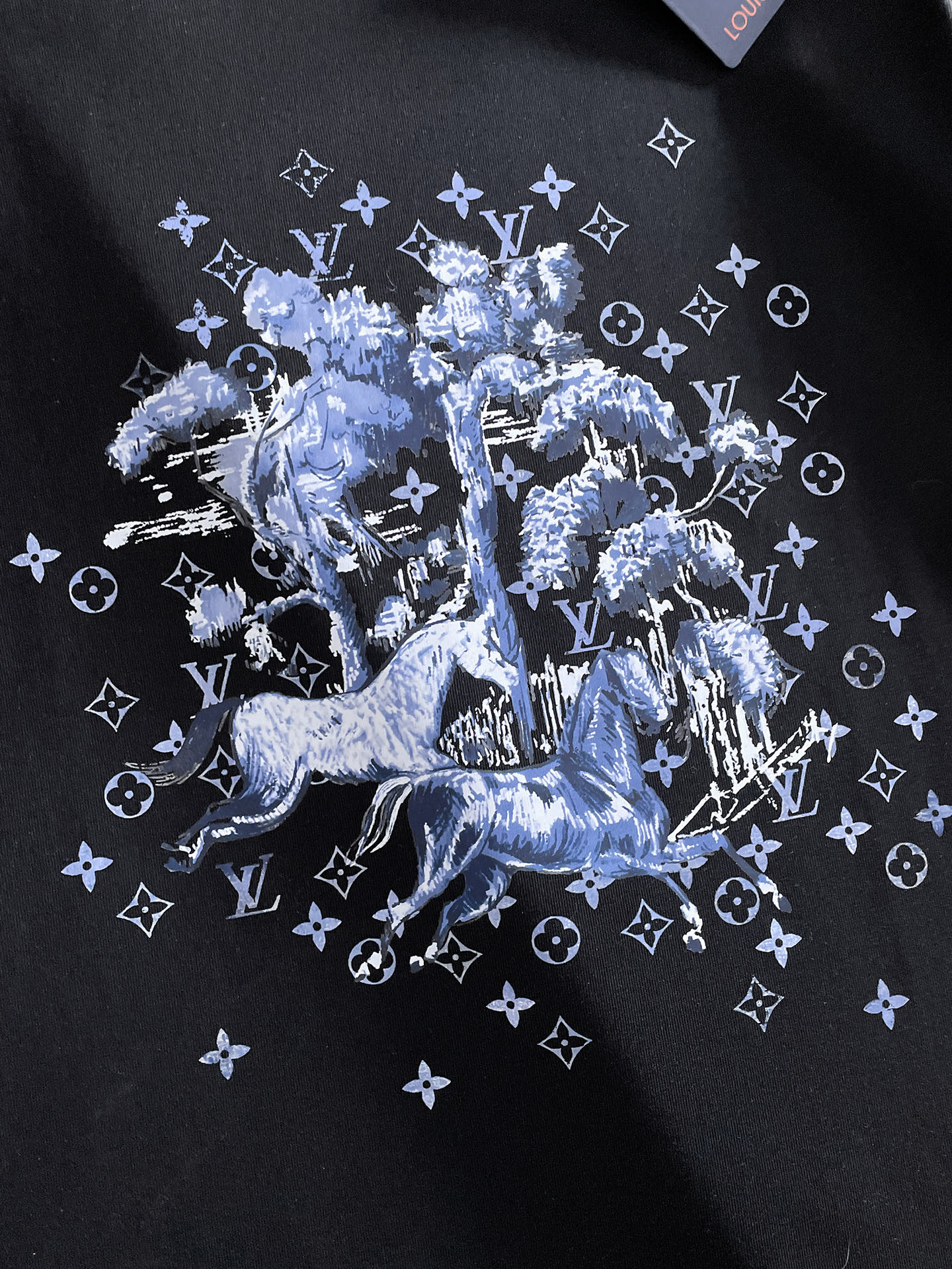 🖤LV/路易威登 2026年春夏新品上新 三标齐全 纯棉圆领短袖T恤 专柜码数：M-XXXL 175/1