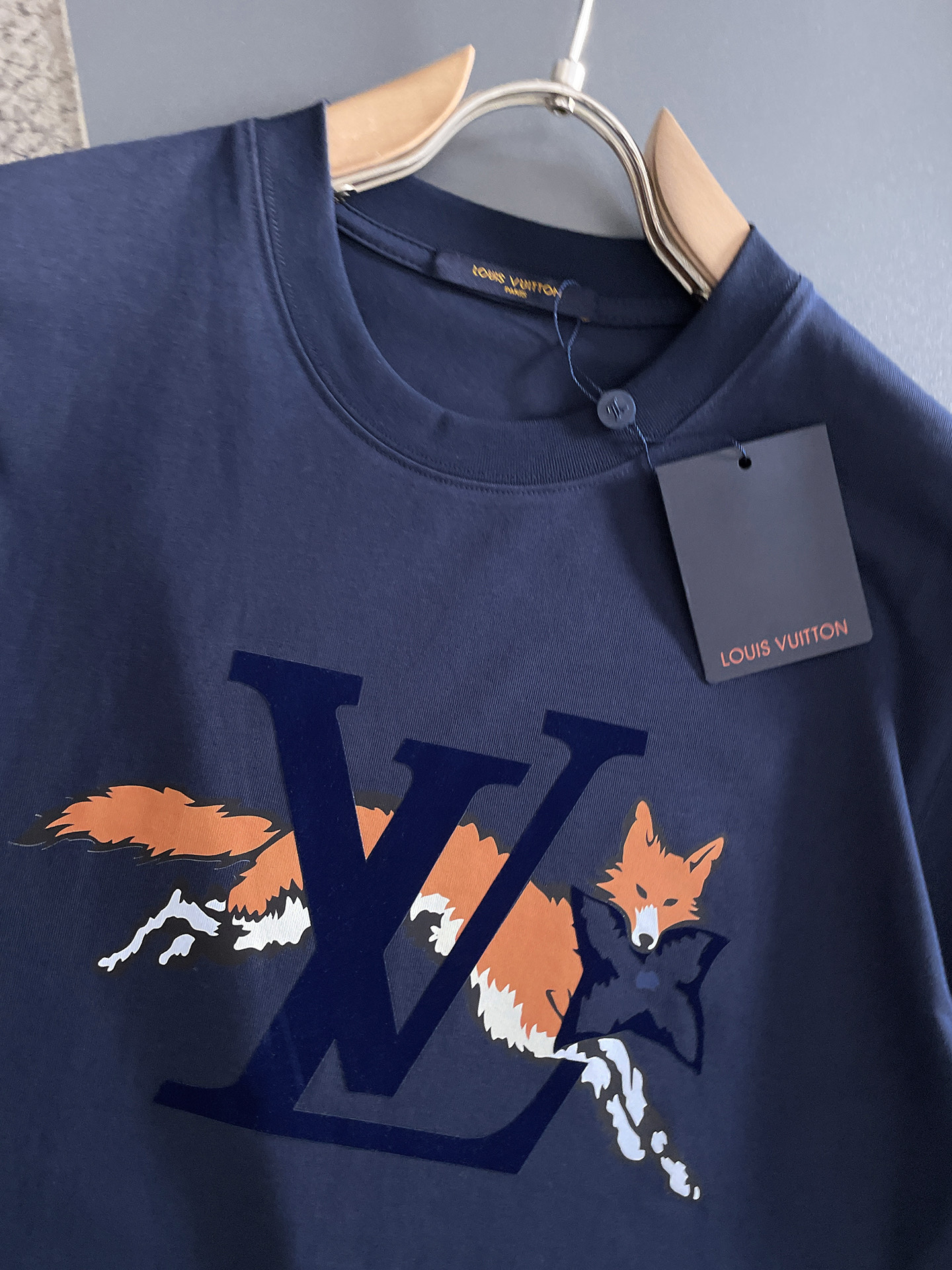 🖤LV/路易威登 2026年春夏新品上新 三标齐全 纯棉圆领短袖T恤 专柜码数：M-XXXL 175/1