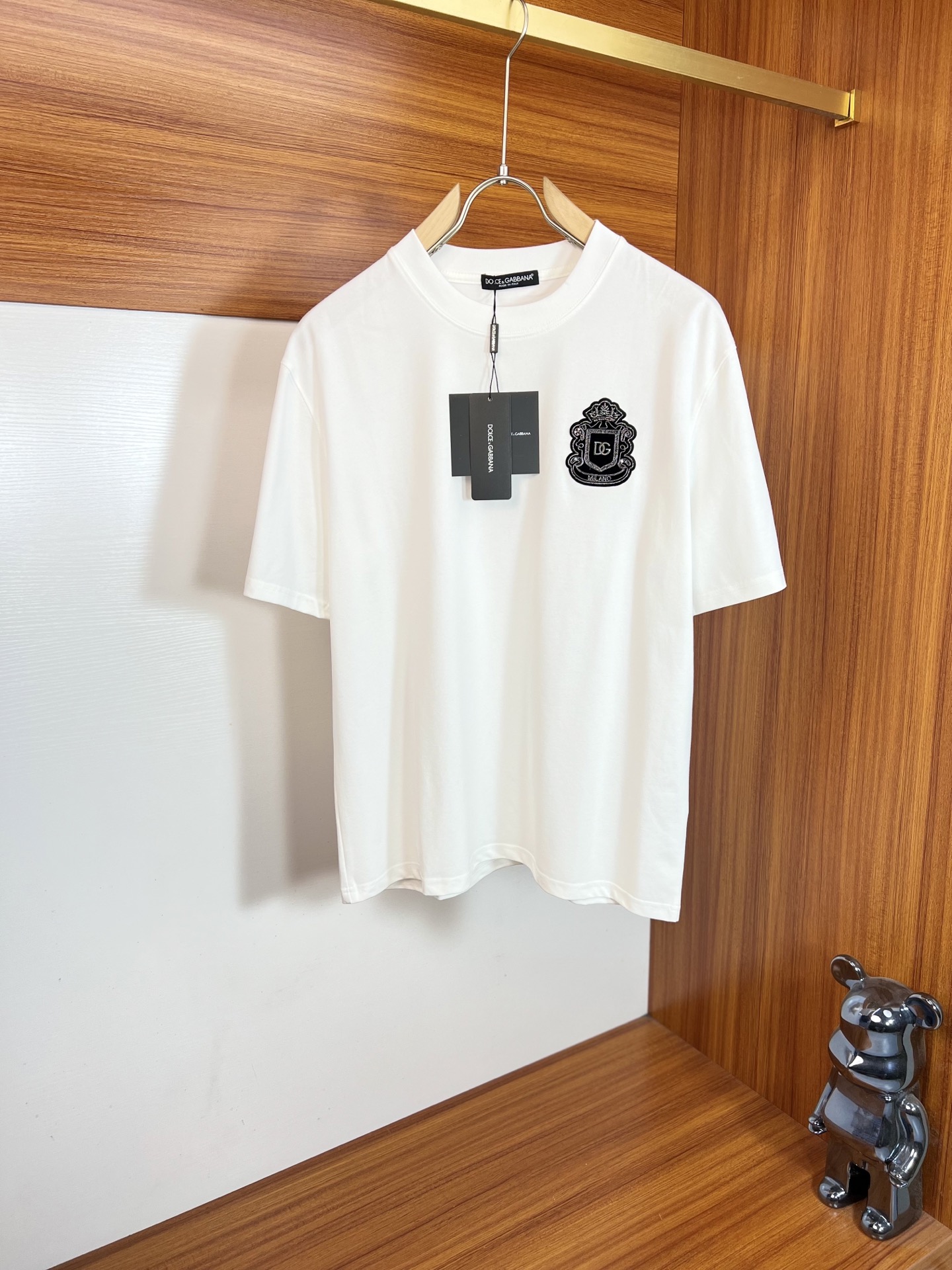 NO:848959,DG/Dolce & Gabbana 2026 spring and summer new products, complete with three labels, pure round neck short-sleeved T-shirt, size M-XXXL / recommended L, slightly wide version, Dolce&Gabbana, T-shirt, tees, t-shirt,19860909DG/杜嘉班纳 2026年春夏新品上新 三标齐全 纯圆领短袖T恤 码数M-XXXL /建议L 微阔版型,,Dolce&Gabbana,T-shirt,tees，t-shirt,,Men's clothing