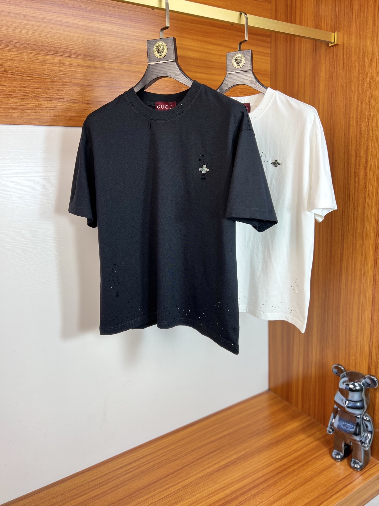 NO:848965,Gucci/Gucci 2026 spring and summer new products, complete with three labels, round neck short-sleeved T-shirt, good product without too much introduction, look at the details, counter size M-XXXL / recommended L,, gucci, T-shirt, tees, t-shirt,19860909Gucci/古奇 2026年春夏新品上新 三标齐全 圆领短袖T恤 好货不用过多介绍 看细节 专柜码数M-XXXL /建议L,,gucci,T-shirt,tees，t-shirt,,Men's clothing