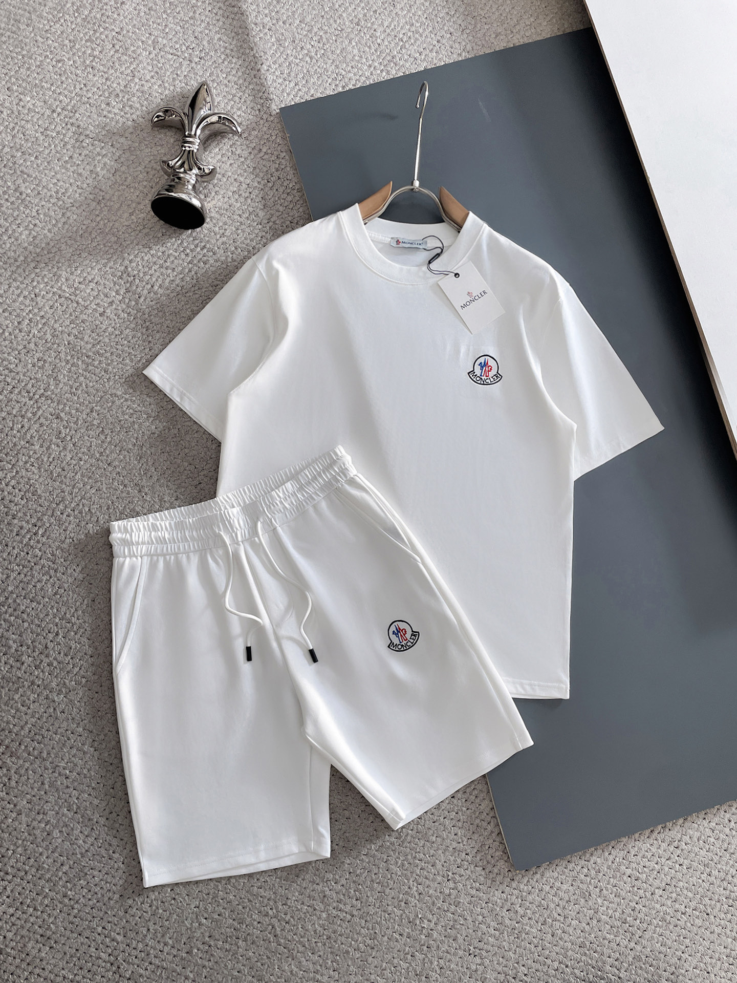 NO:744454,Moncler/Mongolian 2026 spring and summer new products, complete with three standards, fashionable casual suits, counter size M-XXXL /recommended L,,Moncler,19860909Moncler/蒙口 2026春夏新品 三标齐全 时尚休闲套装 专柜码数 M-XXXL /建议L,,Moncler,,Men's clothing