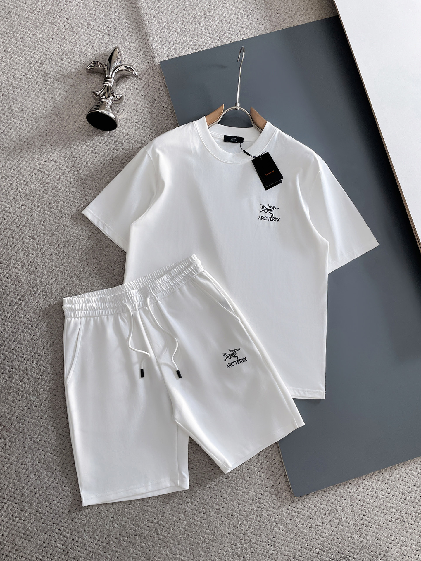 NO:744461,Arc/Arc'teryx 2026 spring and summer new products, complete with three standards, fashionable casual suits, counter size M-XXXL / Recommended L, arc'teryx,19860909Arc/始祖鸟 2026春夏新品 三标齐全 时尚休闲套装 专柜码数 M-XXXL /建议L,arc'teryx,,Men's clothing