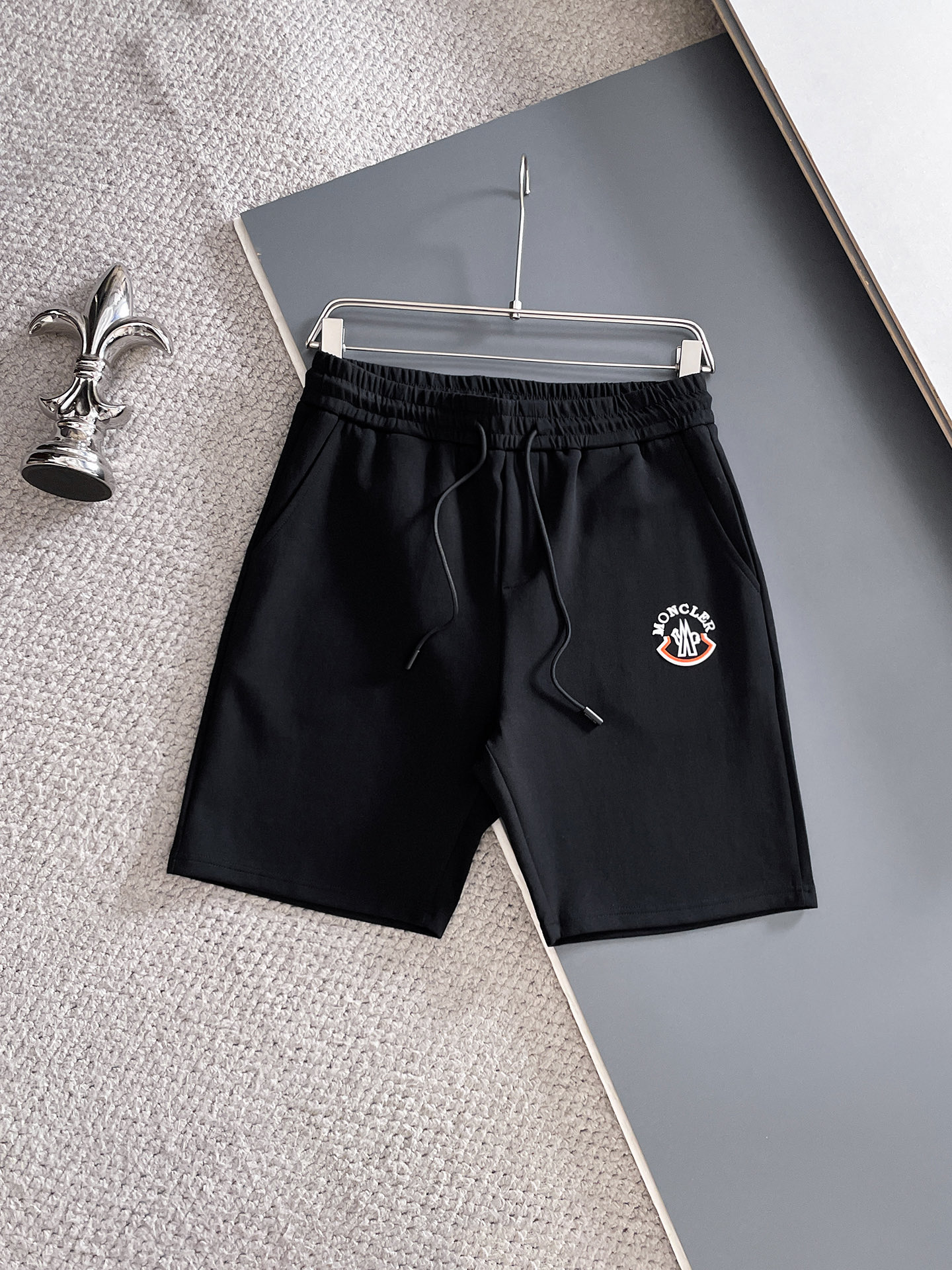NO:744399,Moncler/Mongolian mouth 2026 spring and summer new products, complete with three standards, five-point shorts, counter size M-XXXL/upper body recommended L,,Moncler,shorts,19860909Moncler/蒙口 2026春夏新品 三标齐全 五分短裤 专柜码数M-XXXL /上身建议L,,Moncler,shorts,,Men's clothing