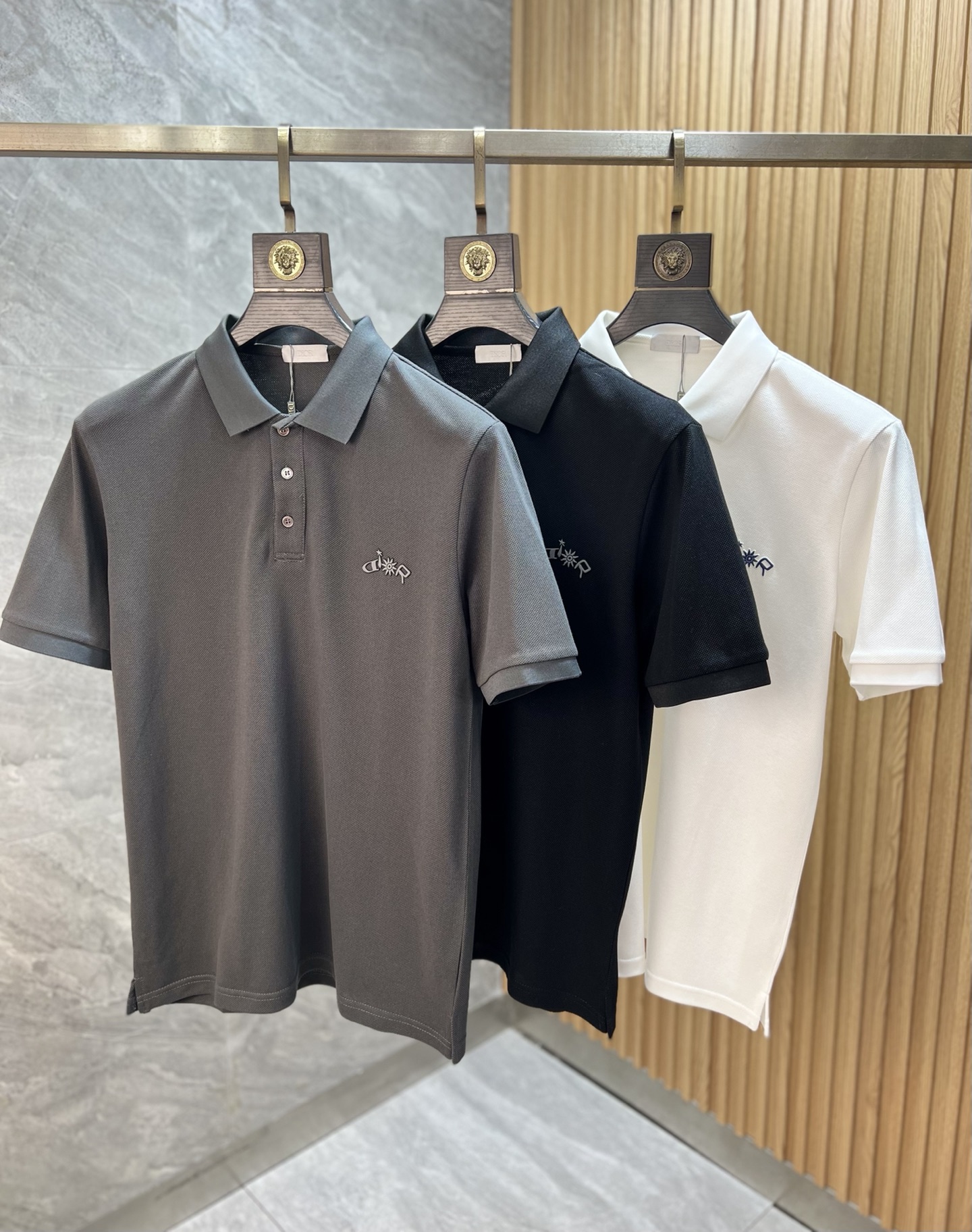 NO:735743,Dior/Dior 2026 spring and summer new products, complete with three labels, lapel short-sleeved polo shirt, counter size M-XXXL / recommended L,, dior, dior, T-shirt,19860909Dior/迪奥 2026年春夏新品上新 三标齐全 翻领短袖polo衫 专柜码数M-XXXL /建议L,,dior,dior,T-shirt,,Men's clothing