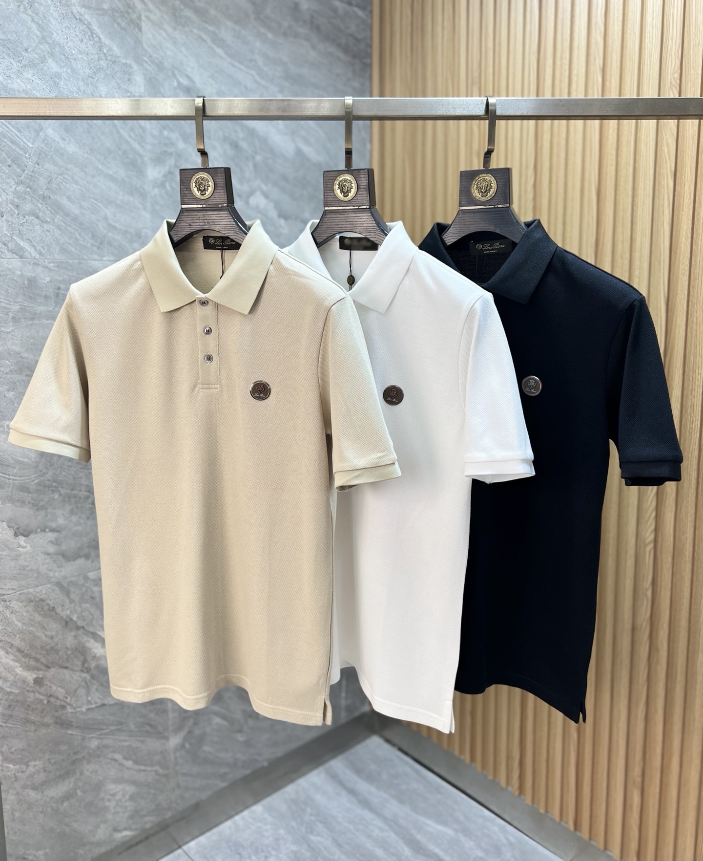NO:735724,LP 1956 spring and summer new products, complete with three labels, lapel short-sleeved polo shirt, counter size M-XXXL / recommended L,, loro piana, T-shirt,19860909LP 1956年春夏新品上新 三标齐全 翻领短袖polo衫 专柜码数M-XXXL /建议L,,loro piana,T-shirt,,Men's clothing