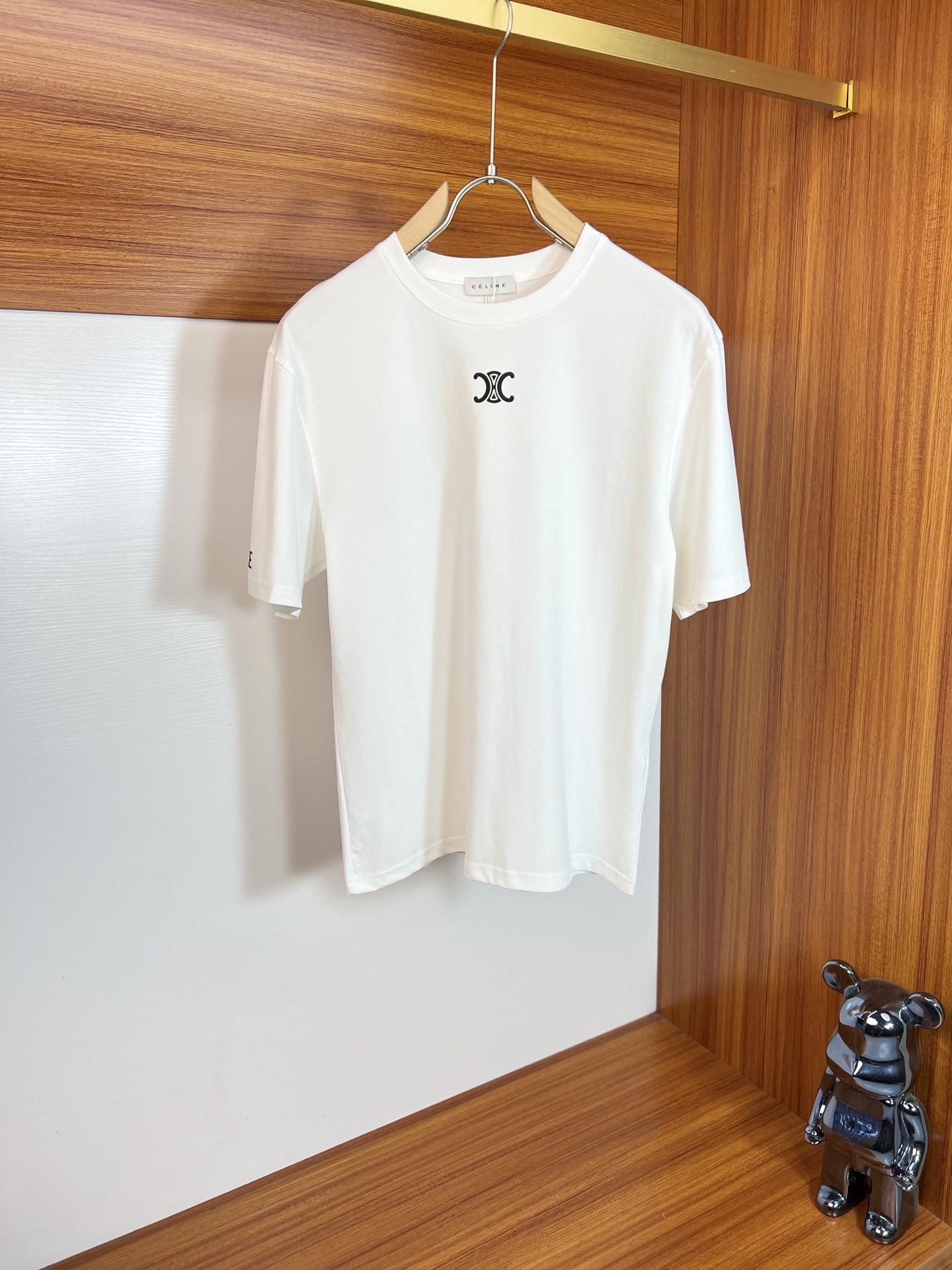 NO:744443,Celine/Celine 2026 spring and summer new products, complete with three labels, mercerized cotton short-sleeved T-shirt, good product without too much introduction, look at the details, counter size M-XXXL / recommended L,,celine,celine,T-shirt,tees,t-shirt,19860909Celine/赛琳 2026春夏新品 三标齐全 丝光棉短袖T恤 好货不用过多介绍 看细节 专柜码数M-XXXL /建议L,,celine,celine,T-shirt,tees，t-shirt,,Men's clothing