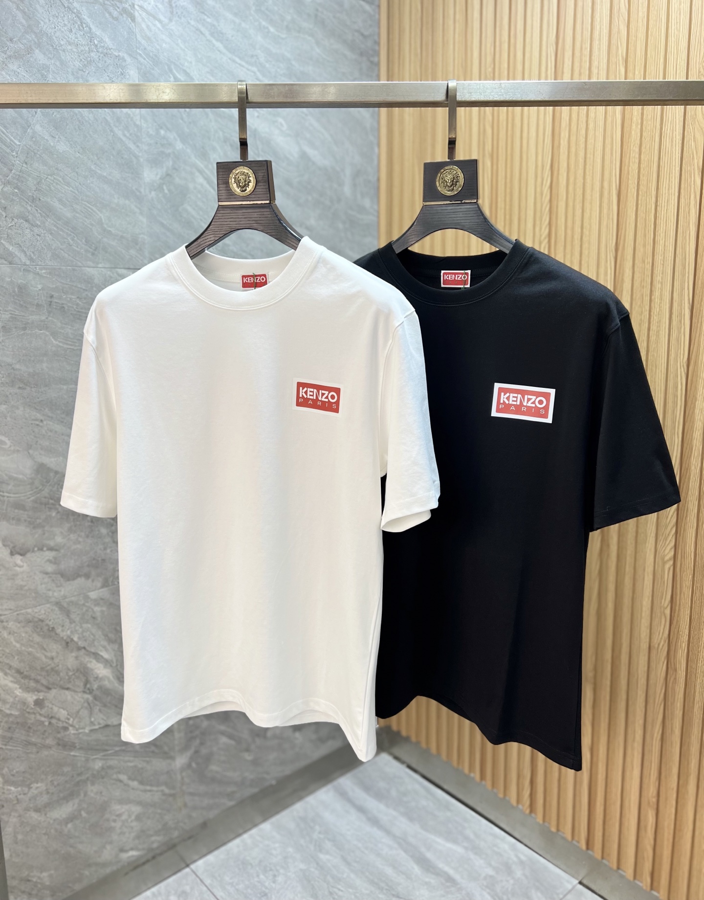 NO:744499,Kenzo 2026 spring and summer new products, complete with three labels, mercerized cotton short-sleeved T-shirt, good product, no need to introduce too much, look at the details, counter size M-XXXL 175/140, recommended L,, T-shirt, tees, t-shirt,19860909Kenzo 2026春夏新品 三标齐全 丝光棉短袖T恤 好货不用过多介绍 看细节 专柜码数M-XXXL 175/140建议L,,T-shirt,tees，t-shirt,,Men's clothing