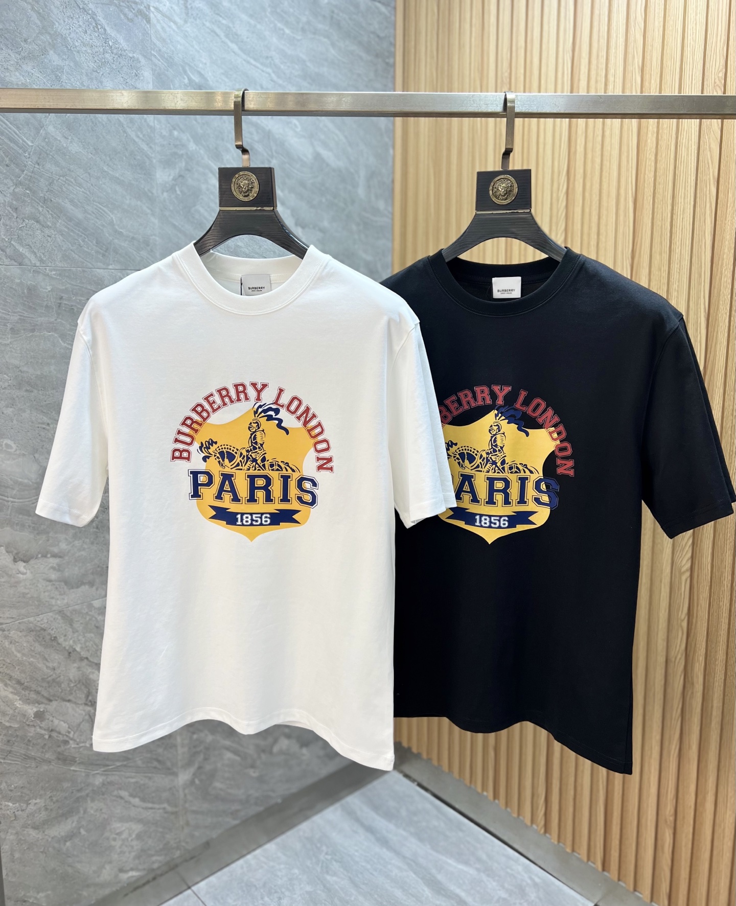 NO:744526,Burberry/Burberry 2026 spring and summer new products, complete with three labels, mercerized cotton short-sleeved T-shirt, good product without too much introduction, look at the details, counter size M-XXXL 175/140, recommended L,, burberry, burberry, T-shirt, tees, t-shirt,19860909Burberry/巴宝莉 2026春夏新品 三标齐全 丝光棉短袖T恤 好货不用过多介绍 看细节 专柜码数M-XXXL 175/140建议L,,burberry,burberry,T-shirt,tees，t-shirt,,Men's clothing