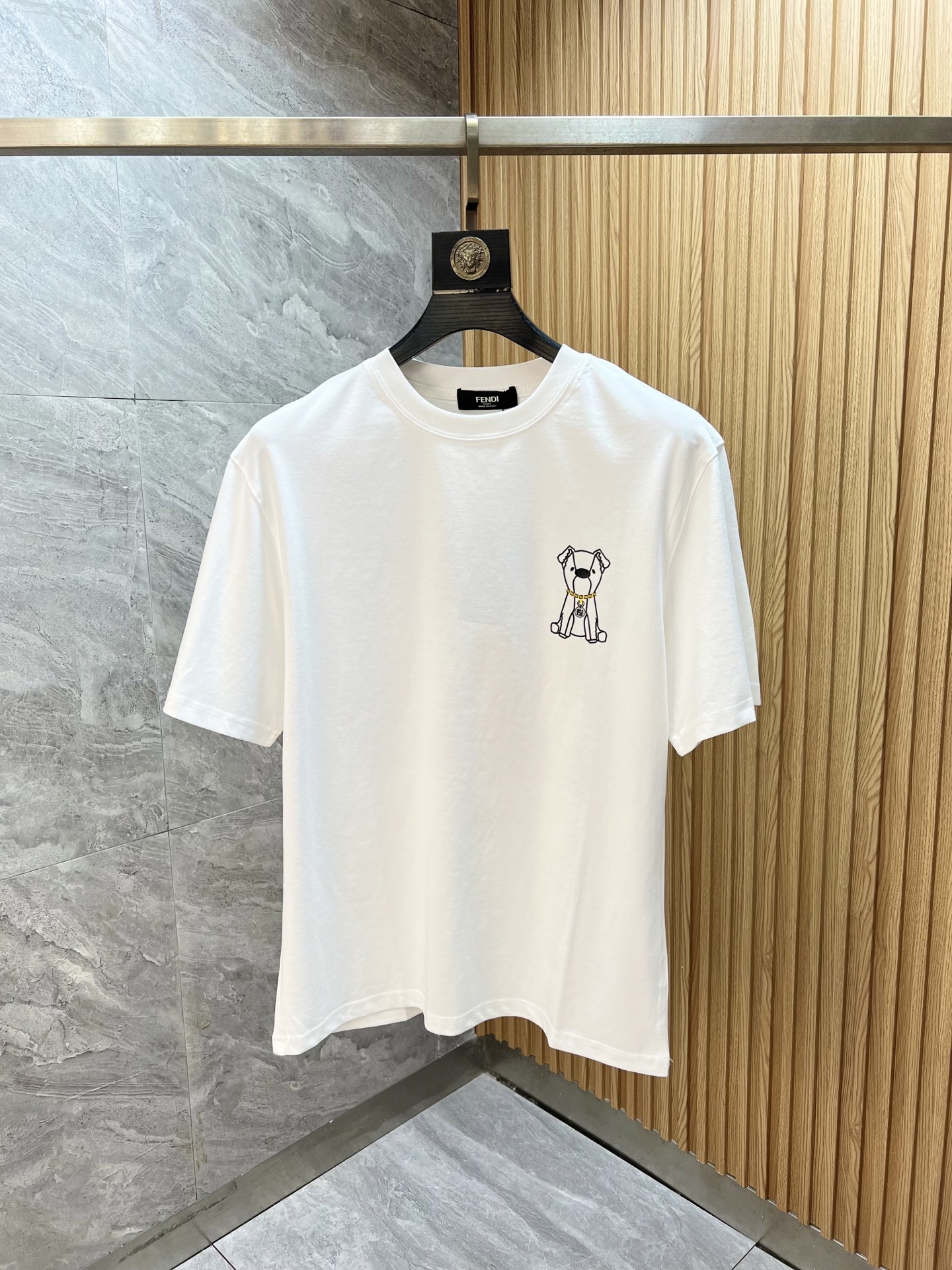 NO:836433,Fendi/Fendi 2026 spring and summer new products, complete with three labels, mercerized cotton round neck short-sleeved T-shirt, good product without too much introduction, look at the details, counter size M-XXXL / recommended L,,,fendi,fendi,T-shirt,tees,t-shirt,19860909Fendi/芬迪 2026年春夏新品上新 三标齐全 丝光棉圆领短袖T恤 好货不用过多介绍 看细节 专柜码数M-XXXL /建议L,,,fendi,fendi,T-shirt,tees，t-shirt,,Men's clothing