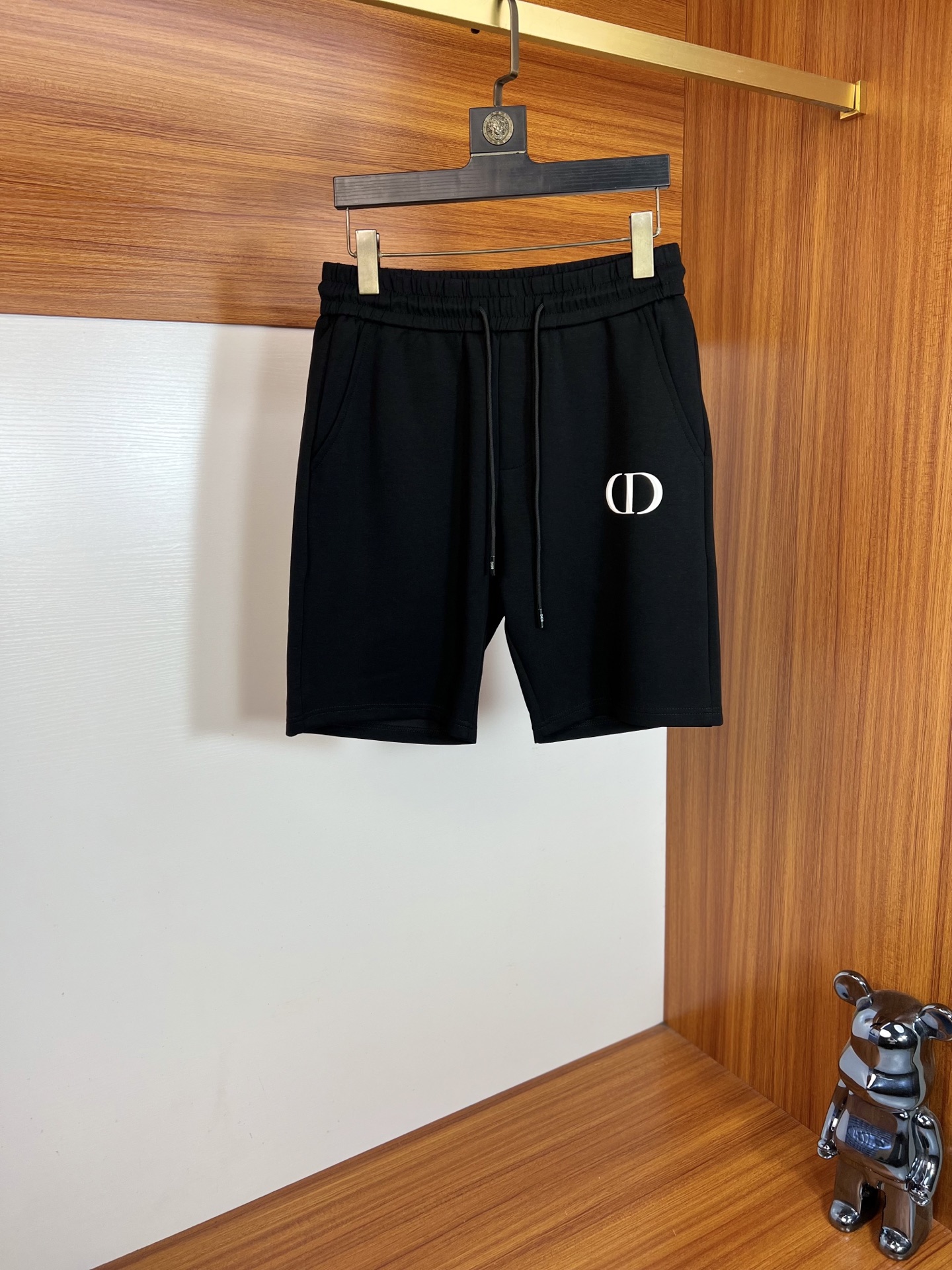 NO:838078,Dior/Dior 2026 spring and summer new products, complete with three labels, elastic band, casual pants and shorts, no need to introduce too much about the good products, look at the details, counter size M-XXXL / upper body recommended L,,,dior,dior,shorts,19860909Dior/迪奥 2026春夏新品 三标齐全 松紧带五分休闲裤短裤 好货不用过多介绍 看细节 专柜码数M-XXXL /上身建议L,,,dior,dior,shorts,,Men's clothing