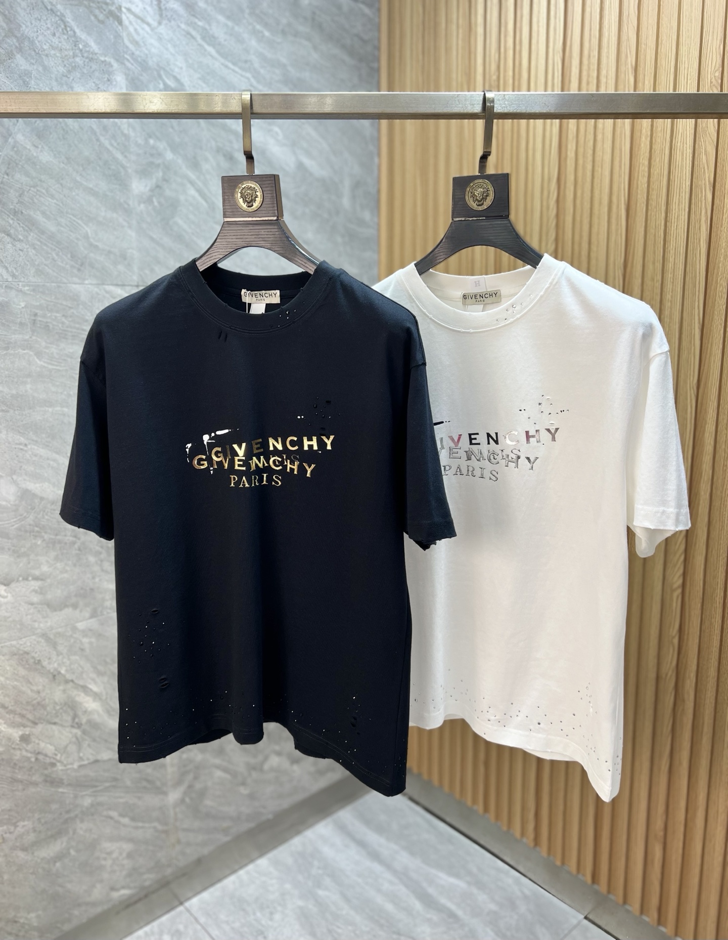 NO:746262,give/Givenchy 2026 spring and summer new products, complete with three standards, pure cotton round neck short-sleeved T-shirt, good product does not need to be introduced too much, look at the details, counter size M-XXXL / recommended L,,givenchy,givenchy,T-shirt,tees,t-shirt,19860909give/纪梵希 2026年春夏新品上新 三标齐全 纯棉圆领短袖T恤 好货不用过多介绍 看细节 专柜码数M-XXXL /建议L,,givenchy,givenchy,T-shirt,tees，t-shirt,,Men's clothing