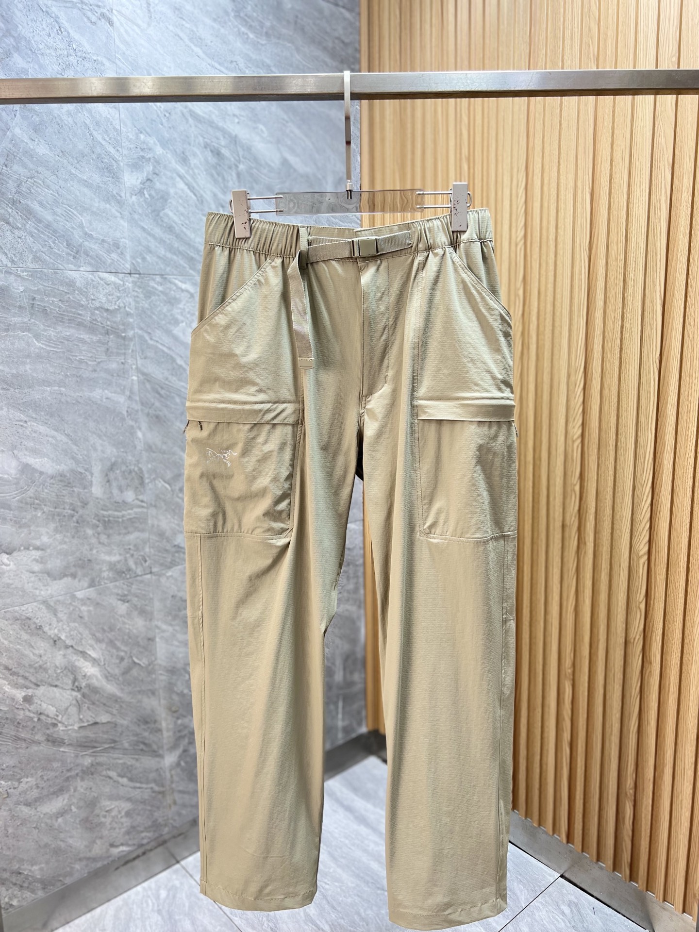 NO:746273,Arc/Arc'teryx 2026 spring and summer new products, complete with three labels, casual pants, good products, no need to introduce too much, look at the details, counter size S-XL / upper body recommendation M, arc'teryx,19860909Arc/始祖鸟 2026春夏新品 三标齐全 休闲裤 好货不用过多介绍 看细节 专柜码数S-XL /上身建议M,arc'teryx,,Men's clothing