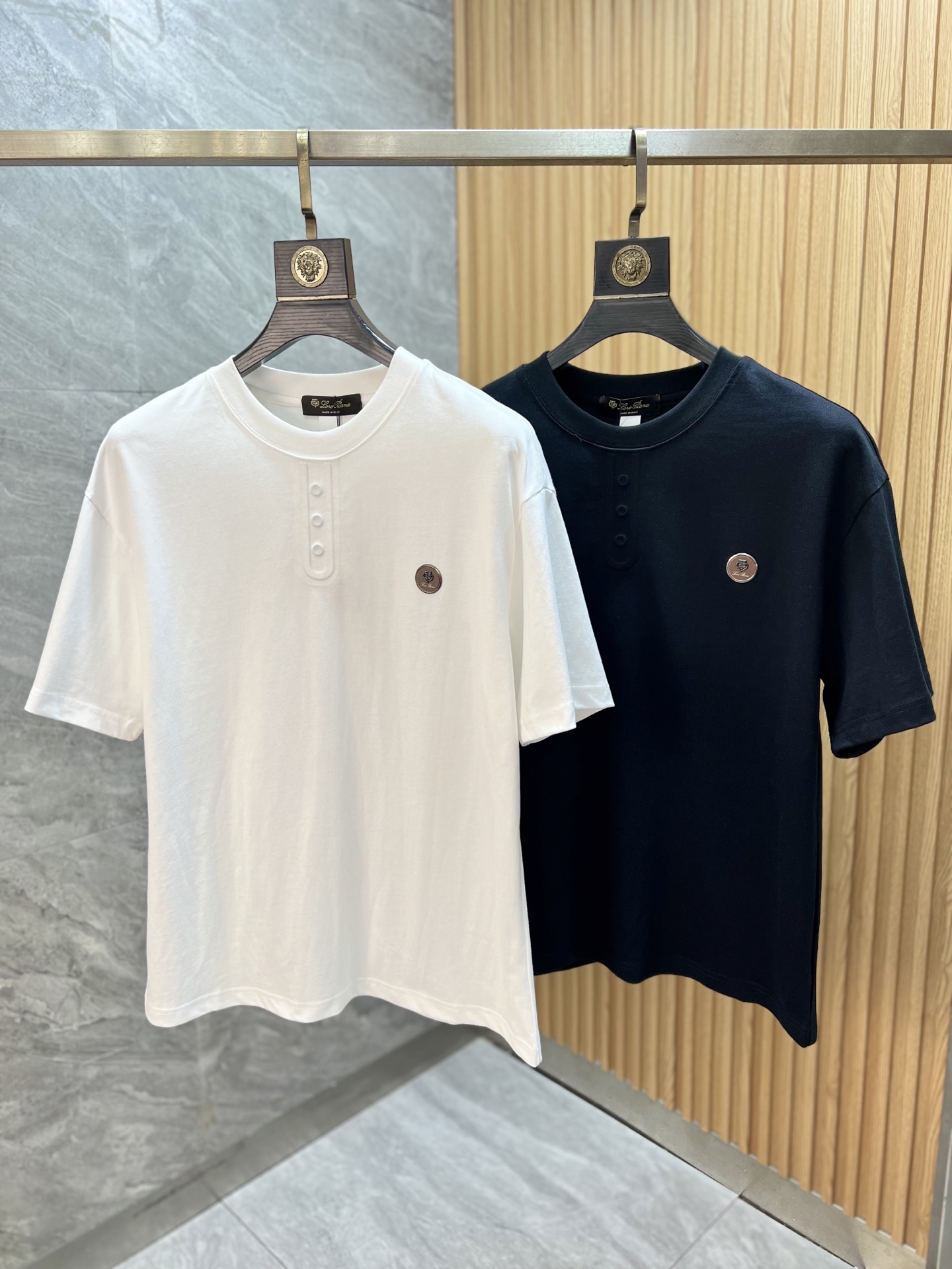 NO:746288,LP 1956 spring and summer new products, complete with three labels, pure cotton round neck short-sleeved T-shirt, good product without too much introduction, look at the details, counter size M-XXXL / recommended L,, loro piana, T-shirt, tees, t-shirt,19860909LP 1956年春夏新品上新 三标齐全 纯棉圆领短袖T恤 好货不用过多介绍 看细节 专柜码数M-XXXL /建议L,,loro piana,T-shirt,tees，t-shirt,,Men's clothing