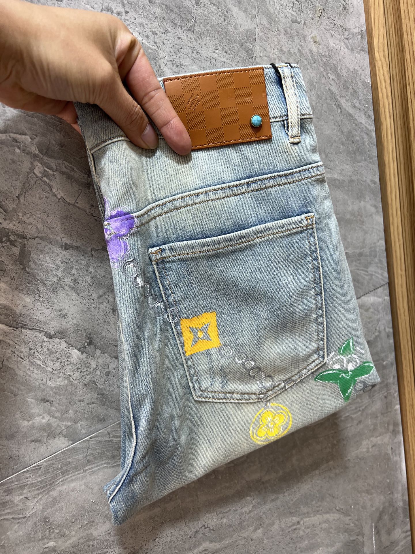 NO:840276,LV/Louis Vuitton 2026 spring and summer new products, complete with three labels, jeans, good products, no need to introduce too much, look at the details, counter size 29-38 / upper body size 32,, louis vuitton, louis vuitton, jeans,19860909LV/路易威登 2026春夏新品 三标齐全 牛仔裤 好货不用过多介绍 看细节 专柜码数29-38 /上身32码,,louis vuitton,louis vuitton,jeans,,Men's clothing