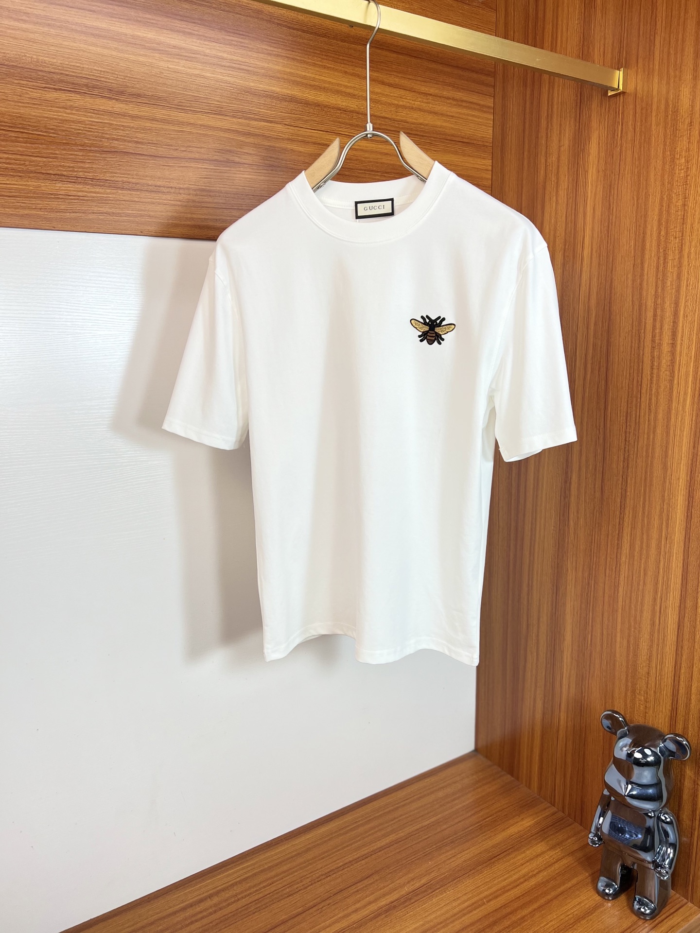 NO:840300,Gucci/Gucci 2026 spring and summer new products, complete with three labels, mercerized cotton round neck short-sleeved T-shirt, good product does not need to be introduced too much, look at the details, counter size M-XXXL / recommended L,, gucci, T-shirt, tees, t-shirt,19860909Gucci/古奇 2026年春夏新品上新 三标齐全 丝光棉圆领短袖T恤 好货不用过多介绍 看细节 专柜码数M-XXXL /建议L,,gucci,T-shirt,tees，t-shirt,,Men's clothing